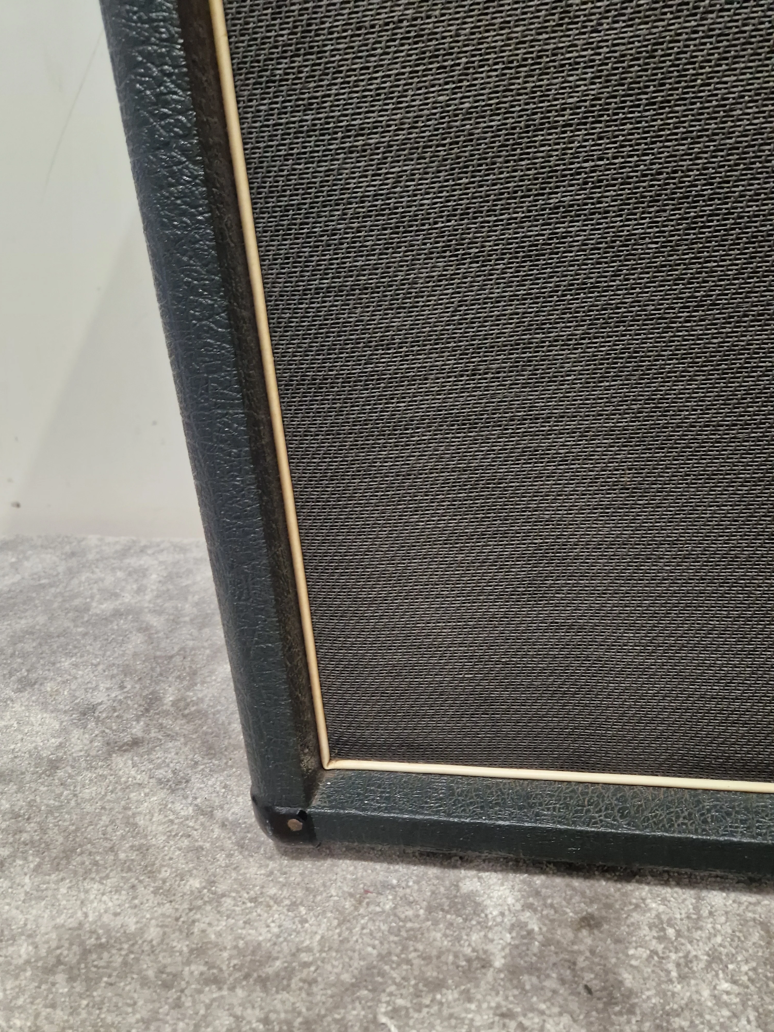 Marshall 5522 - Bass Combo Amplifier - Black - Good w/ Cables - Image 12
