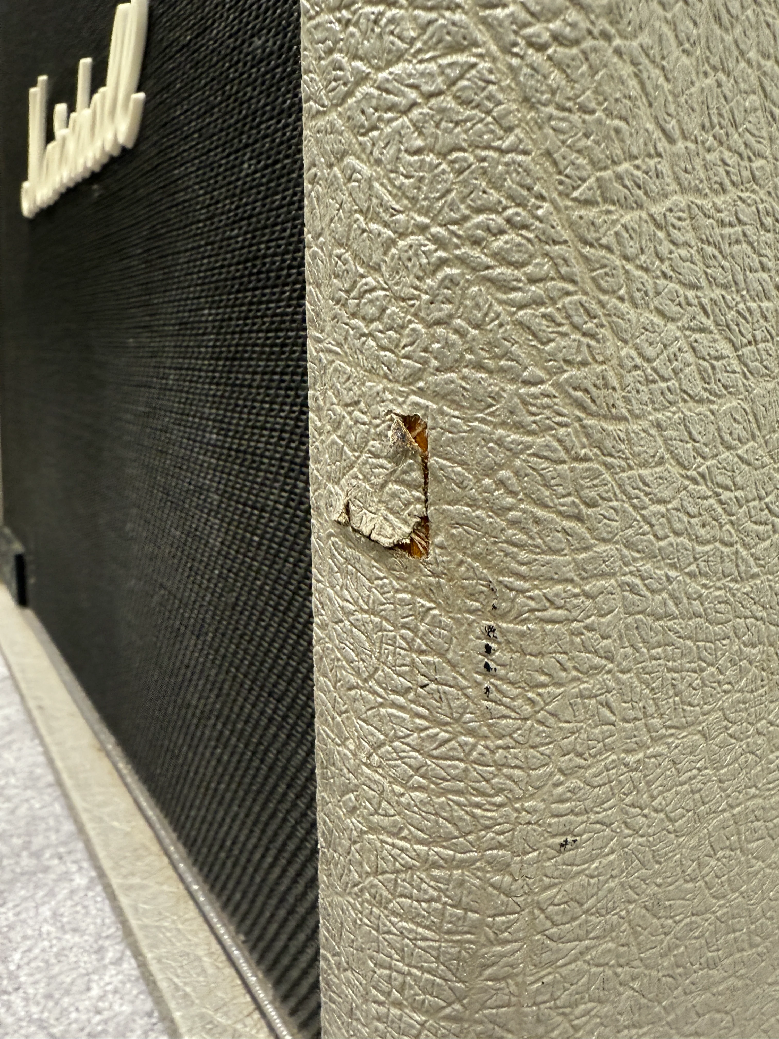 Marshall JCM25/50 “Silver Jubilee” Model 2553 2-Channel 100-Watt Guitar Amp Head (1987-1988) with Two Cabs (2556A/B) - Image 10