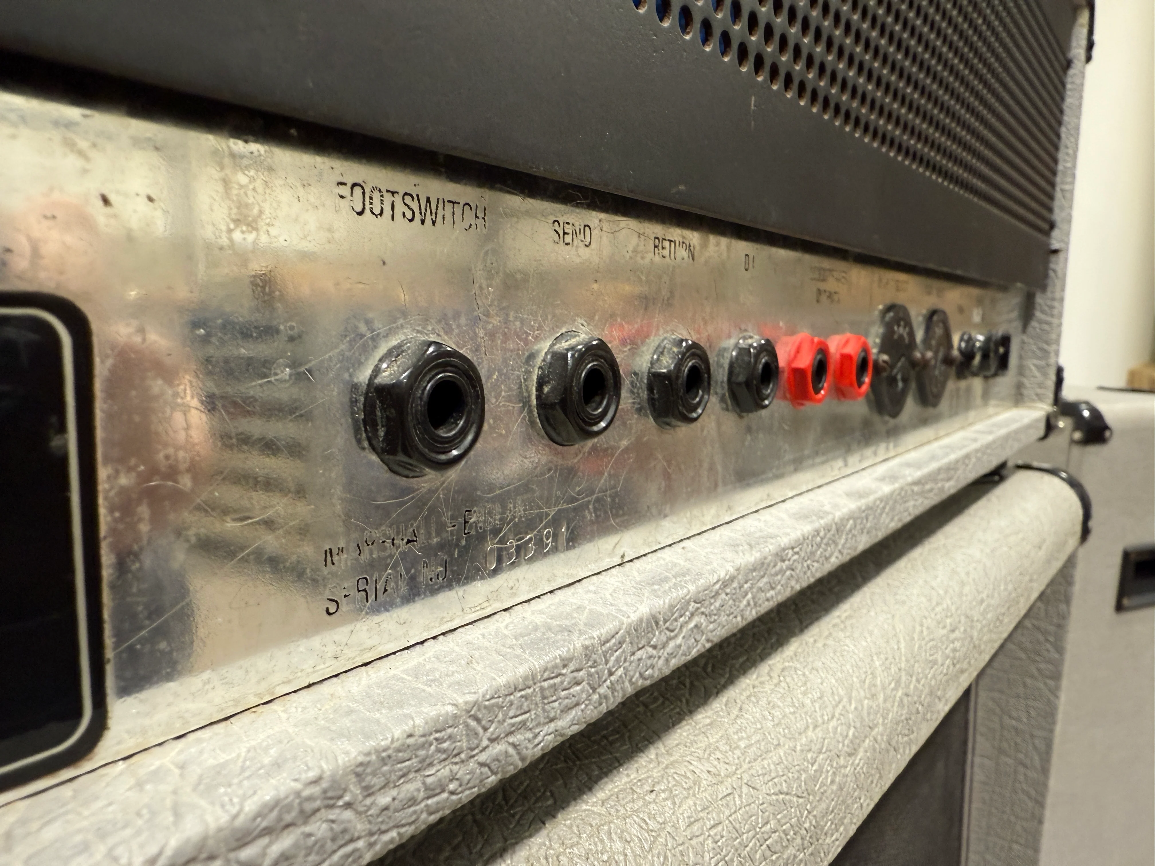 Marshall JCM25/50 “Silver Jubilee” Model 2553 2-Channel 100-Watt Guitar Amp Head (1987-1988) with Two Cabs (2556A/B) - Image 6