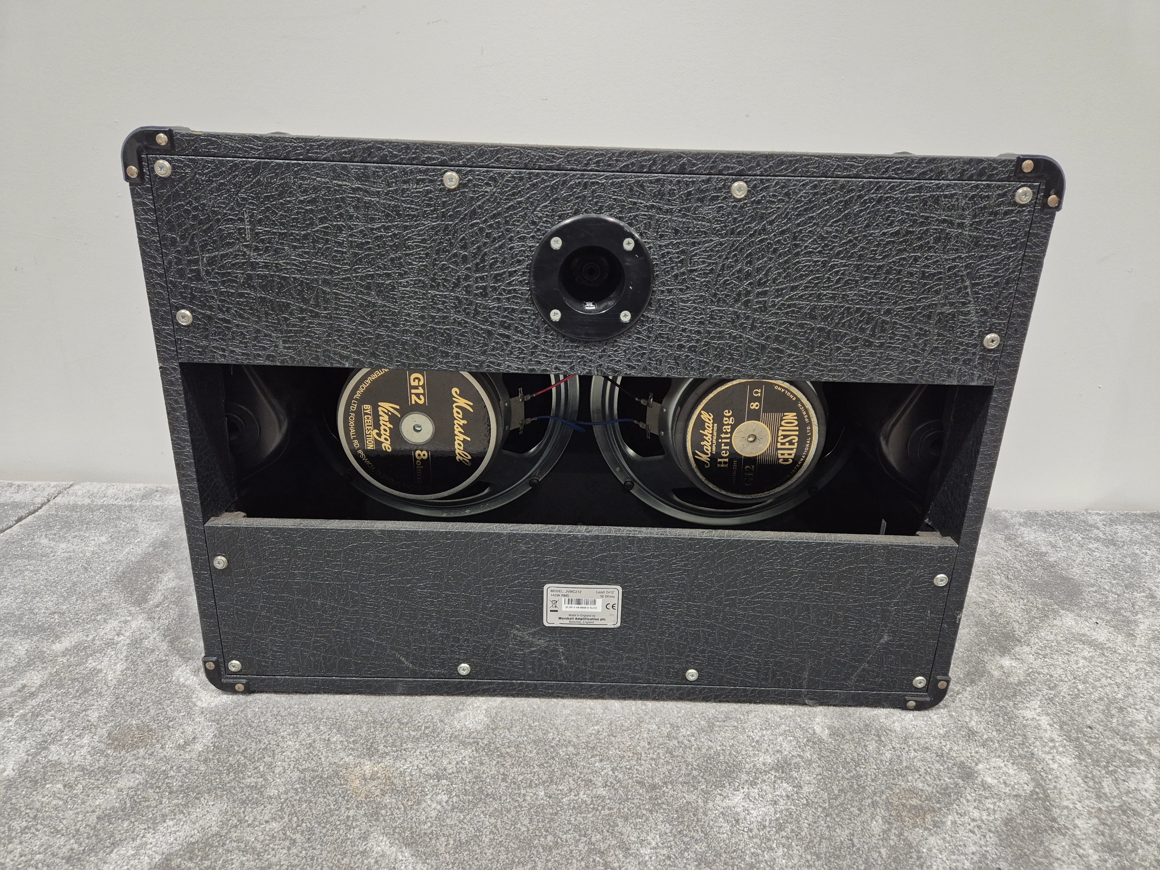 Marshall JVMC212 - 150-watt 2x12" Guitar Speaker Cabinet - Image 4
