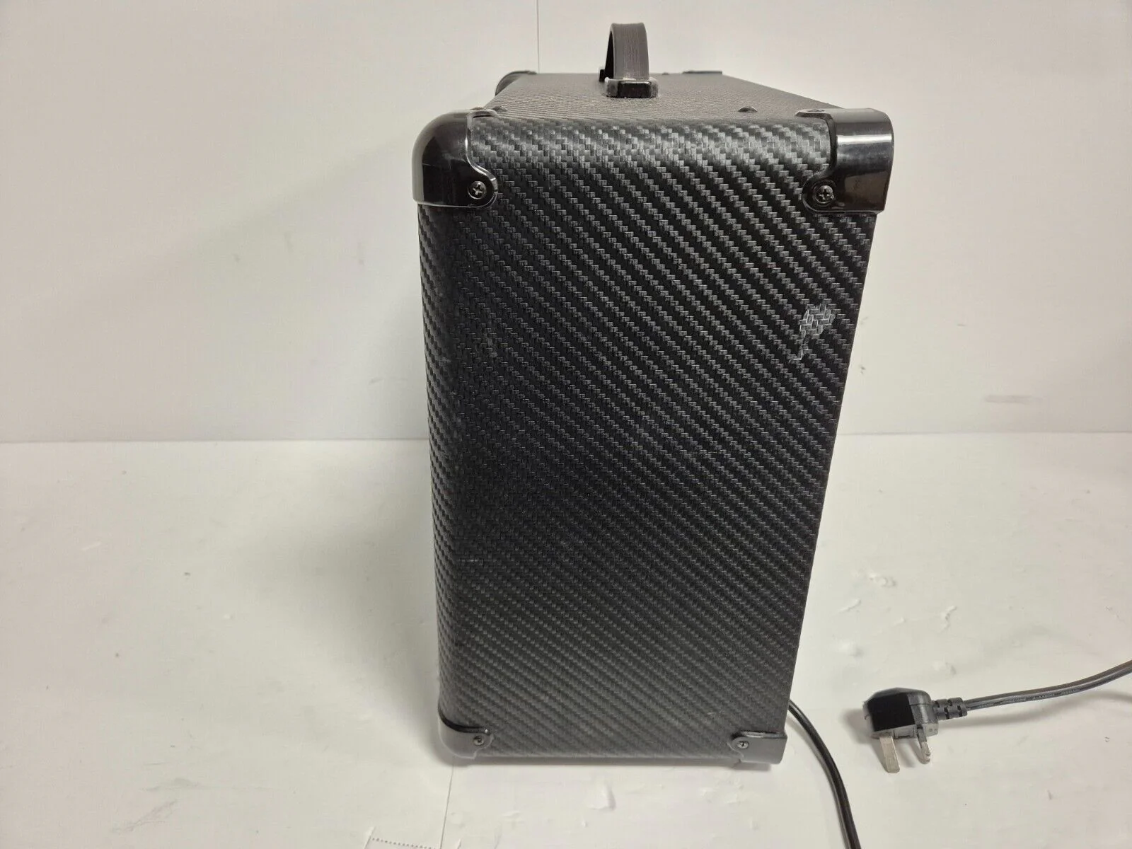 Marshall MG Carbon Fiber MG30CFX 2-Channel 30-Watt Solid State Guitar Amplifier - Image 7