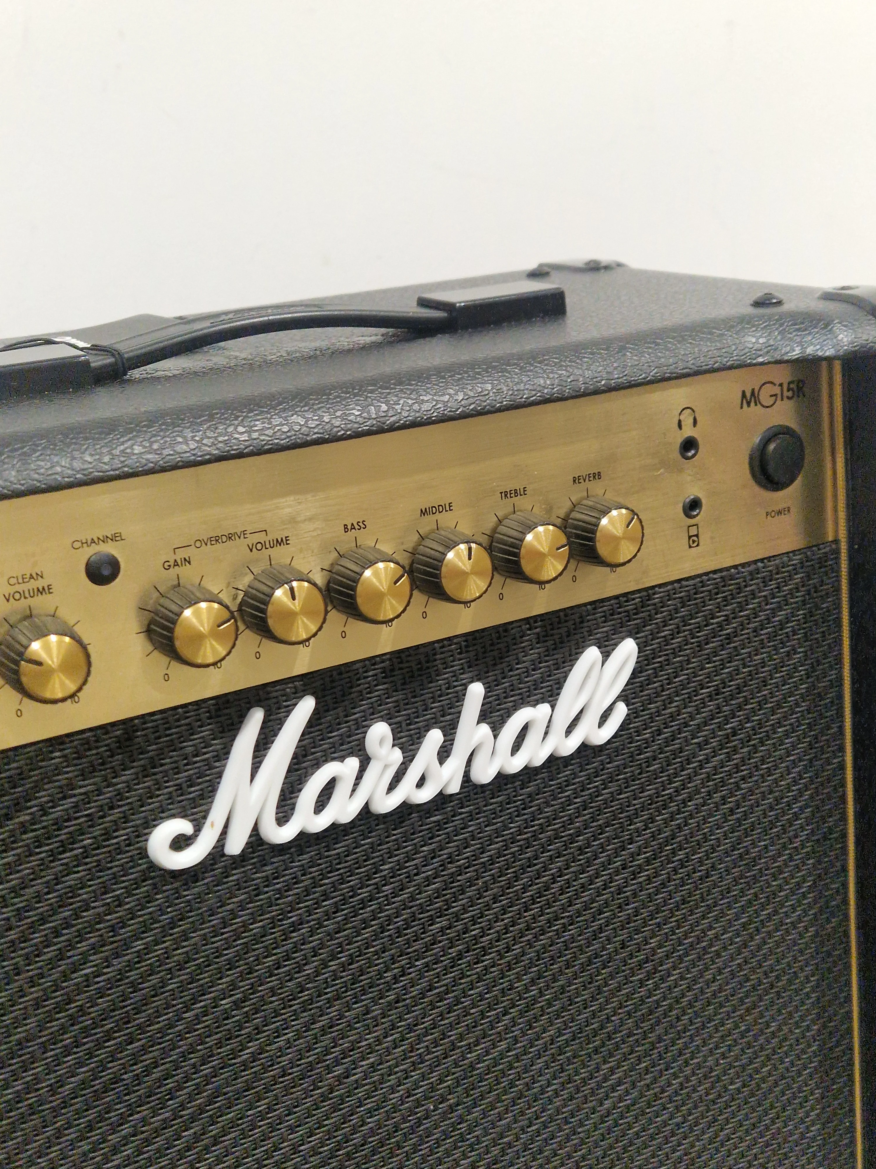 Marshall MG15R - 15W Combo Amp - Excellent w/ Power Supply - Image 3