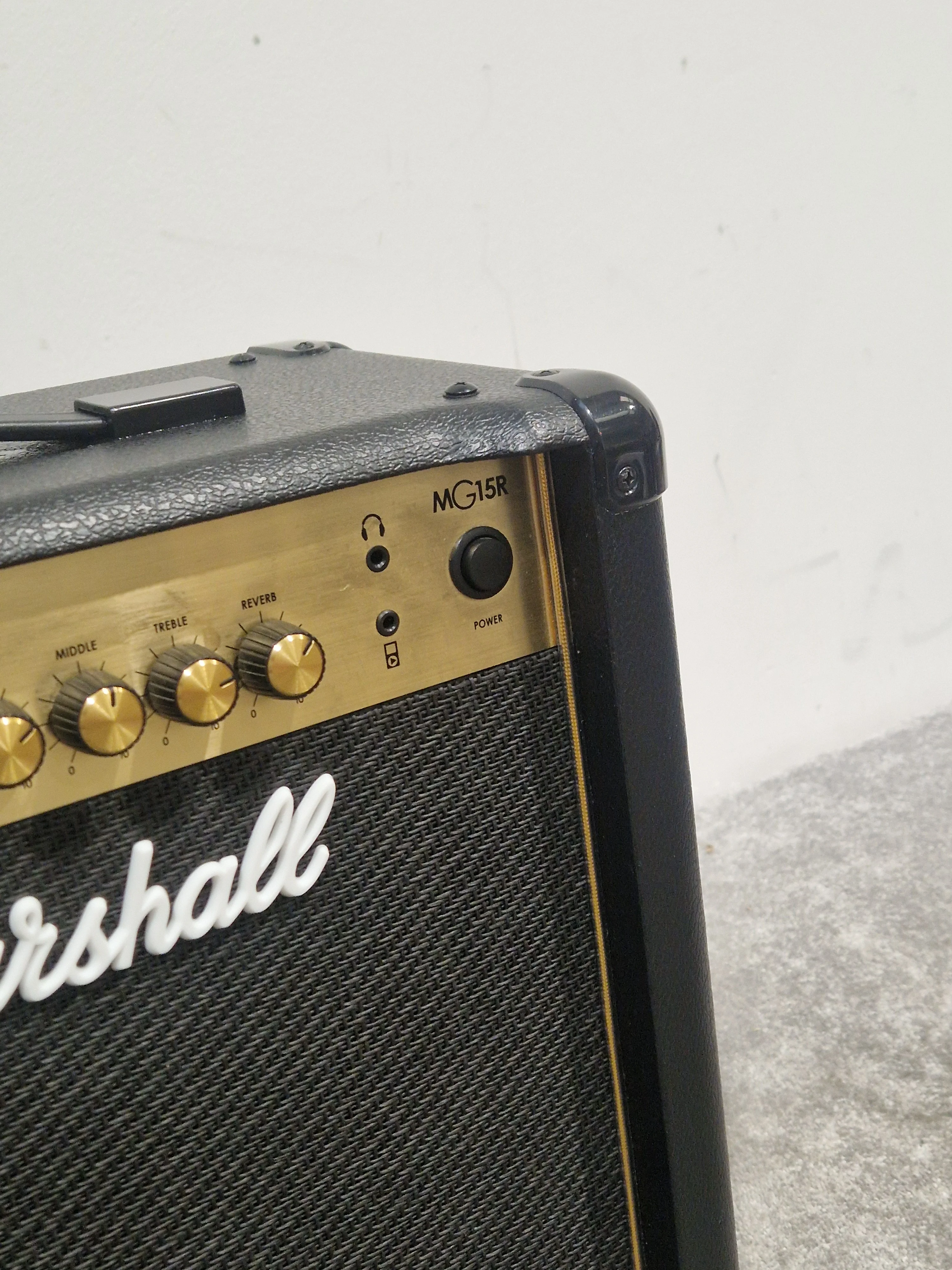 Marshall MG15R - 15W Combo Amp - Excellent w/ Power Supply - Image 4