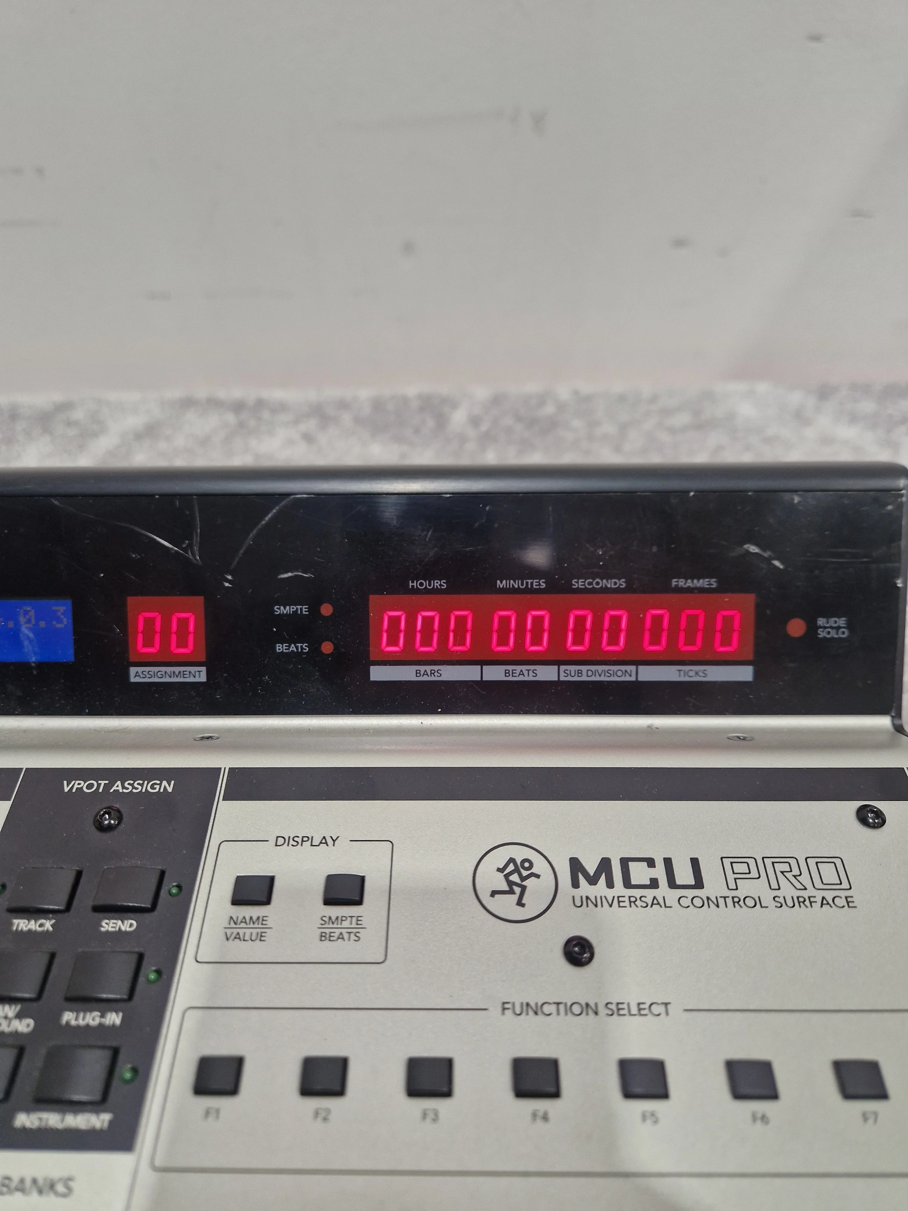 Mackie MCU Pro – 8-Channel DAW Controller – Excellent w/ Box - Image 3