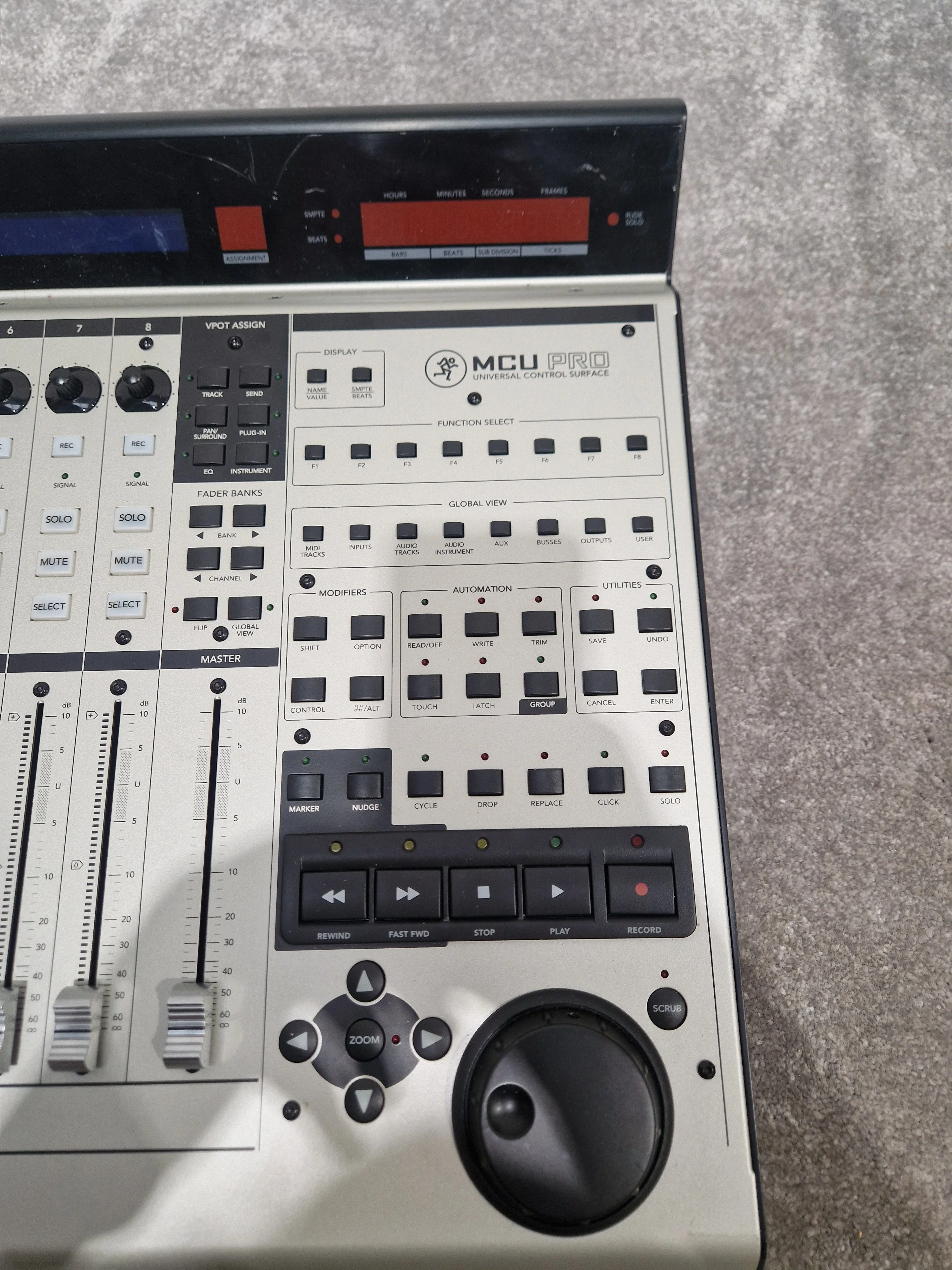 Mackie MCU Pro – 8-Channel DAW Controller – Excellent w/ Box - Image 4
