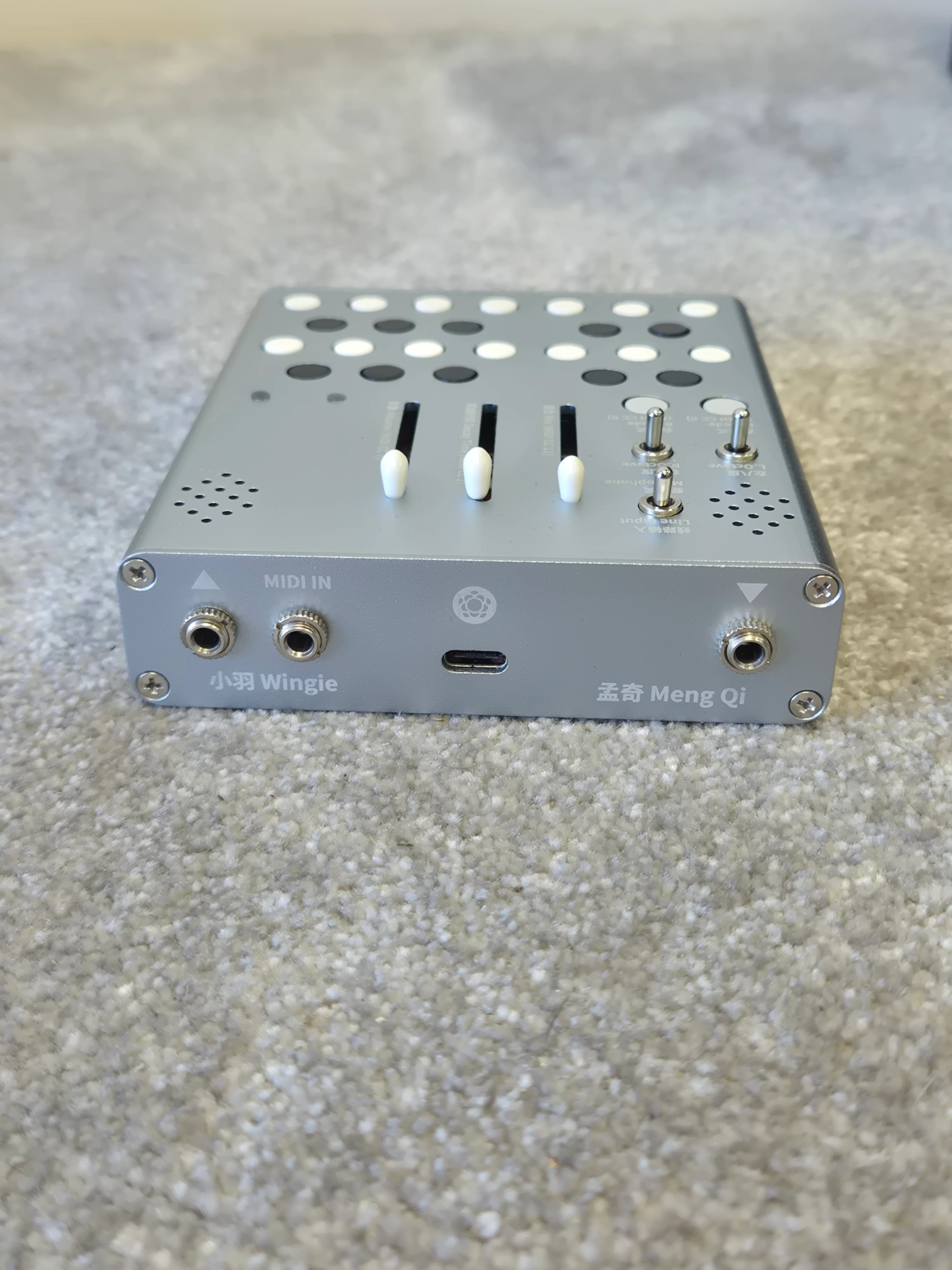 Meng Qi Wingie 2 Silver - Digital Synthesizer - Excellent - Image 4