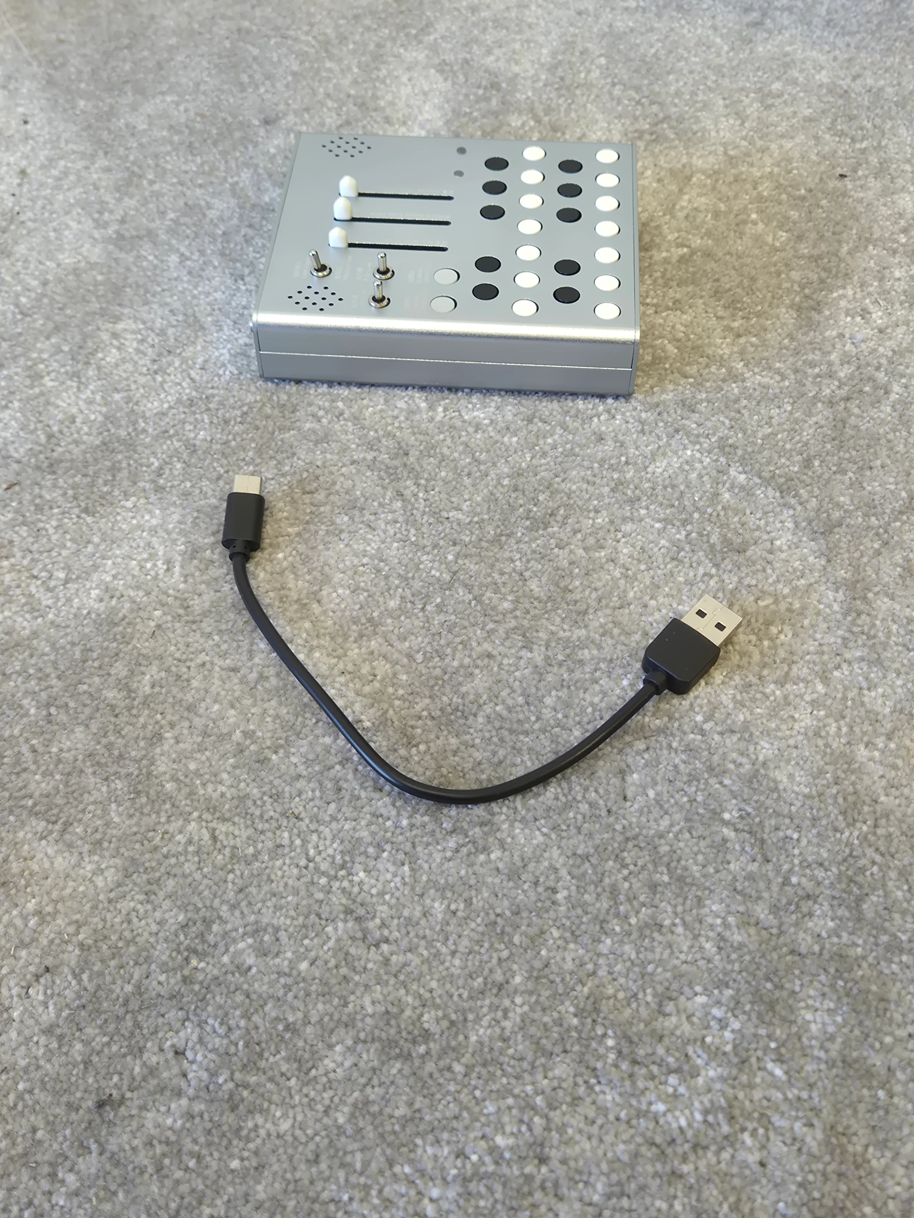 Meng Qi Wingie 2 Silver - Digital Synthesizer - Excellent - Image 6
