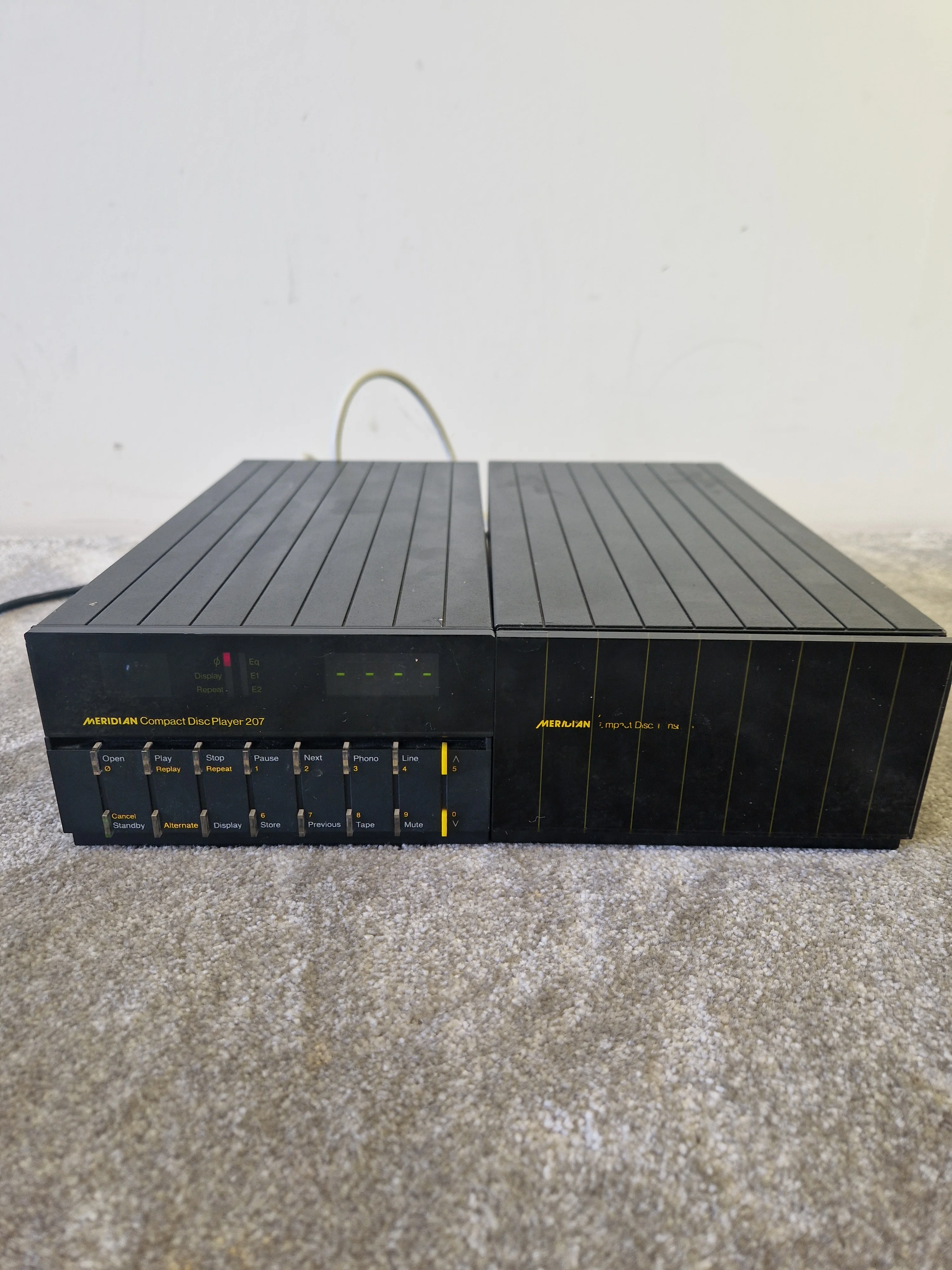 Meridian 207 Pro CD Player and Control Amplifier – For Spares or Repair - Image 2