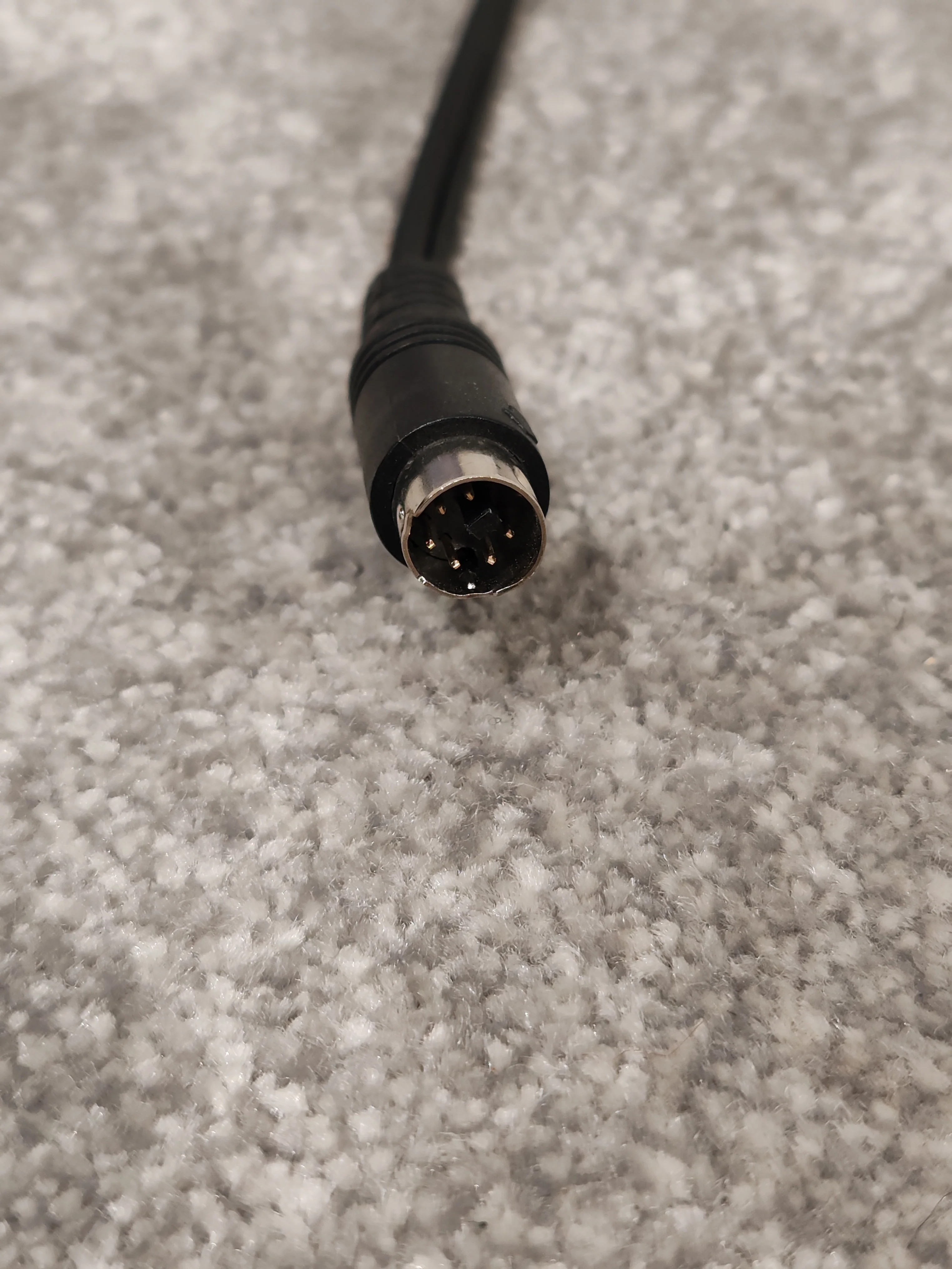 MIDI Breakout Cable 6 Pin Din - MIDI Y Splitter - 50cm - Image 2