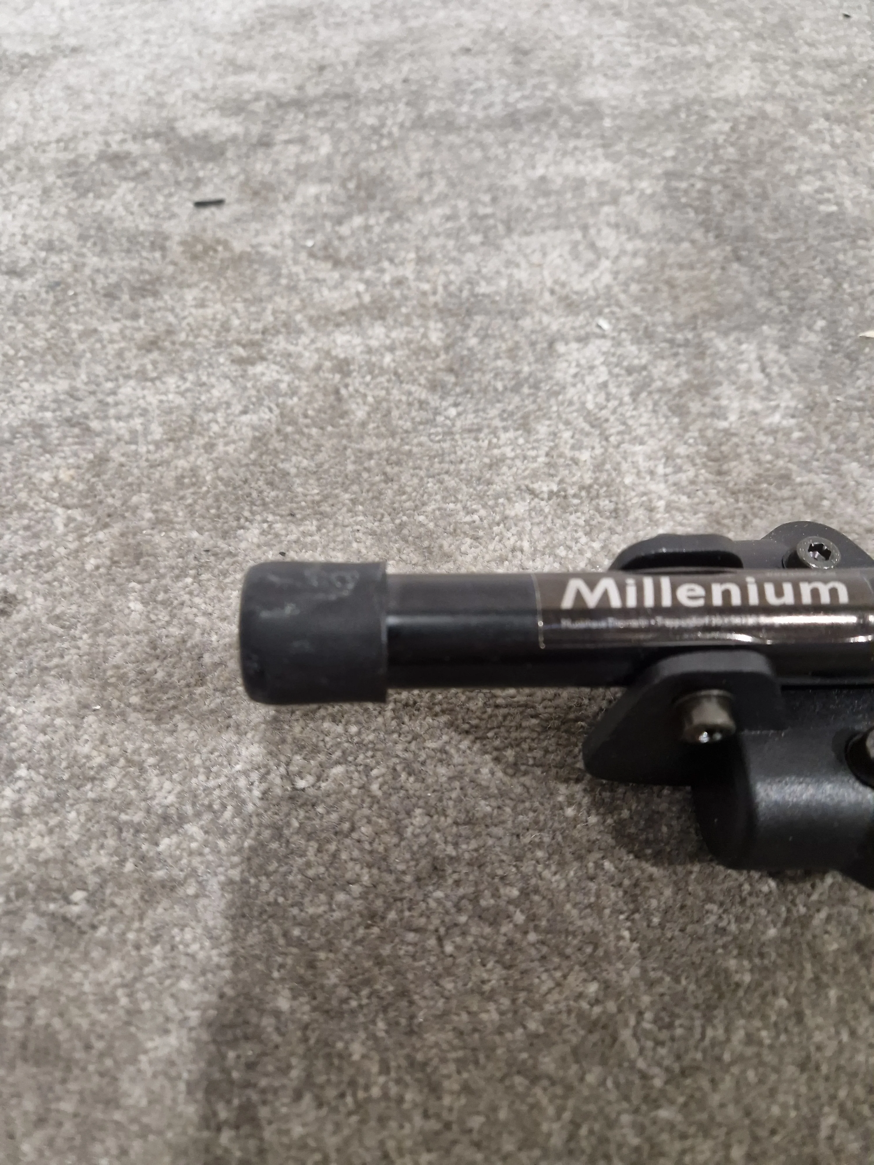 Millenium DS-10 - Excellent w/ Original Box - Image 9