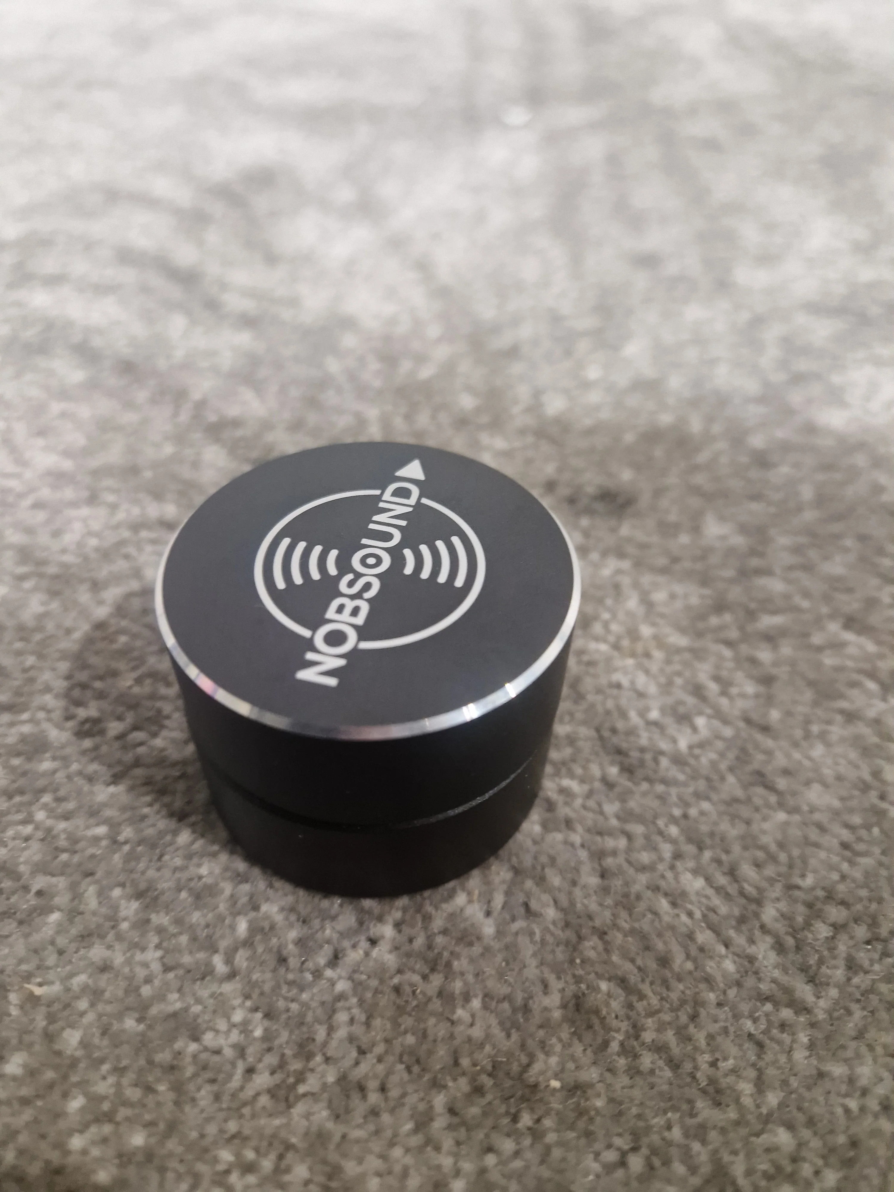 Mini Volume Controller For Computer Speaker 3.5mm/USB Multimedia Audio Adjuster – Volume Controller - Excellent - Image 2