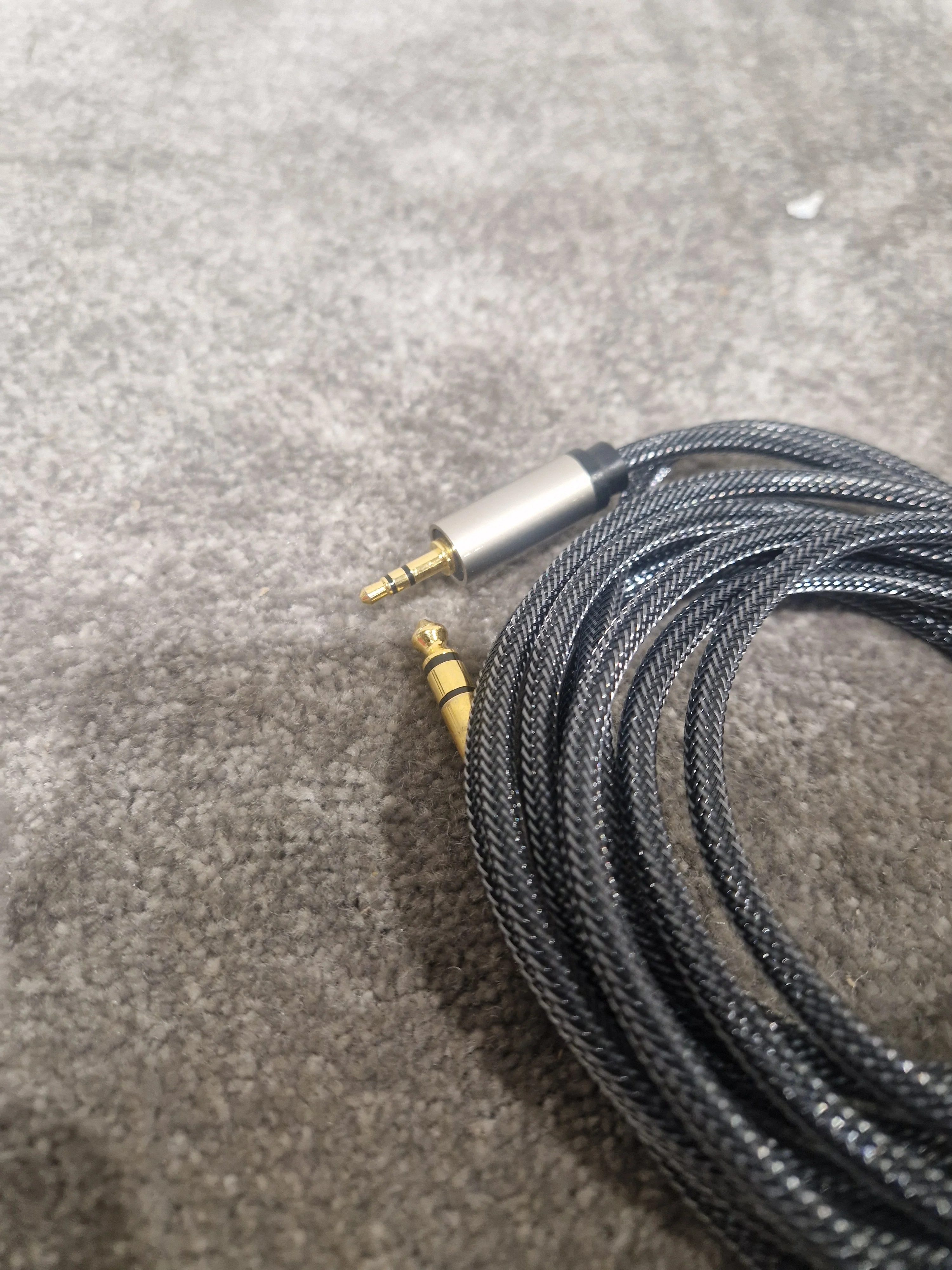 Mini Volume Controller For Computer Speaker 3.5mm/USB Multimedia Audio Adjuster – Volume Controller - Excellent - Image 7