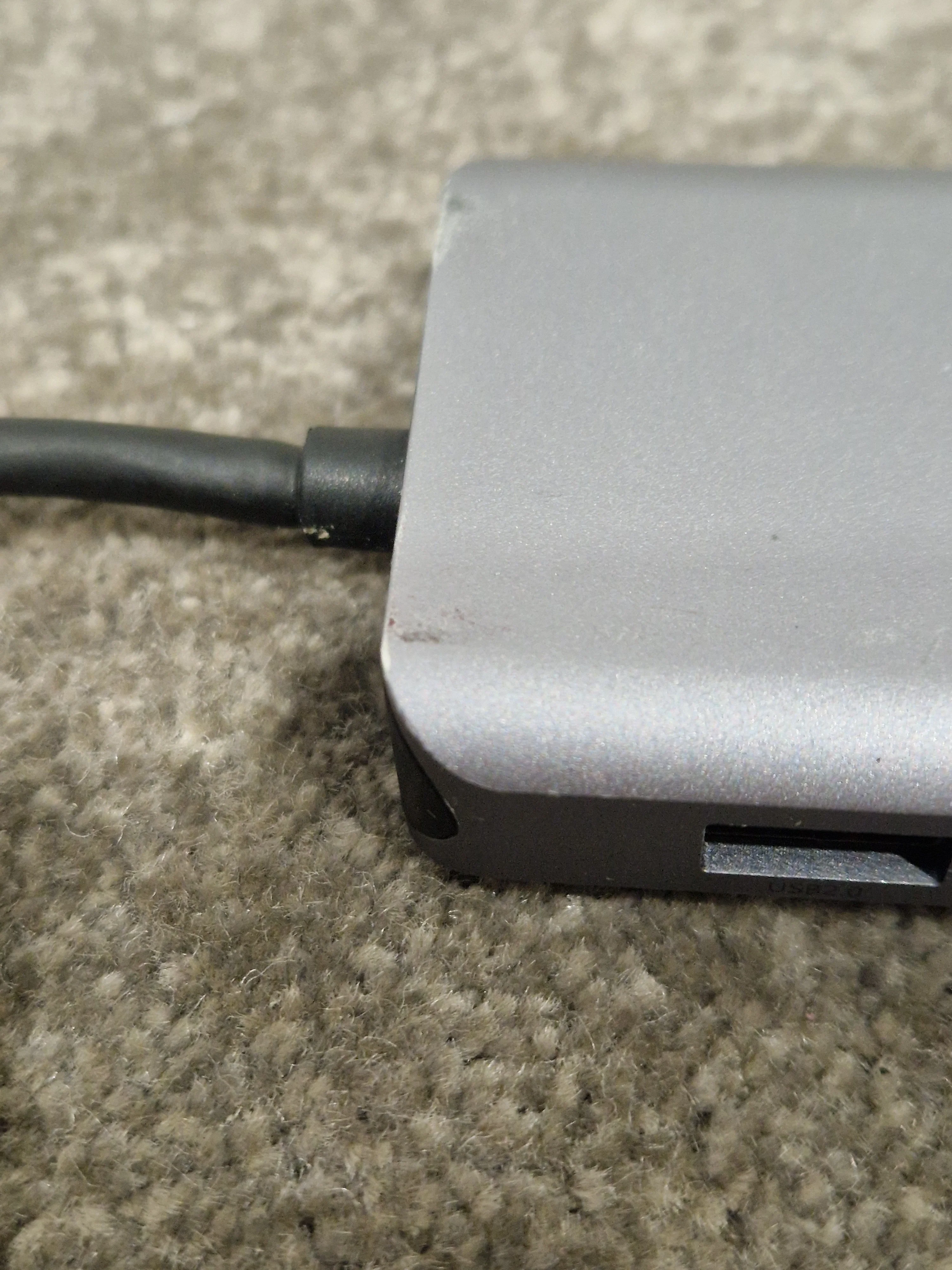 Mokin USB C Adapter to HDMI - Good - Image 11