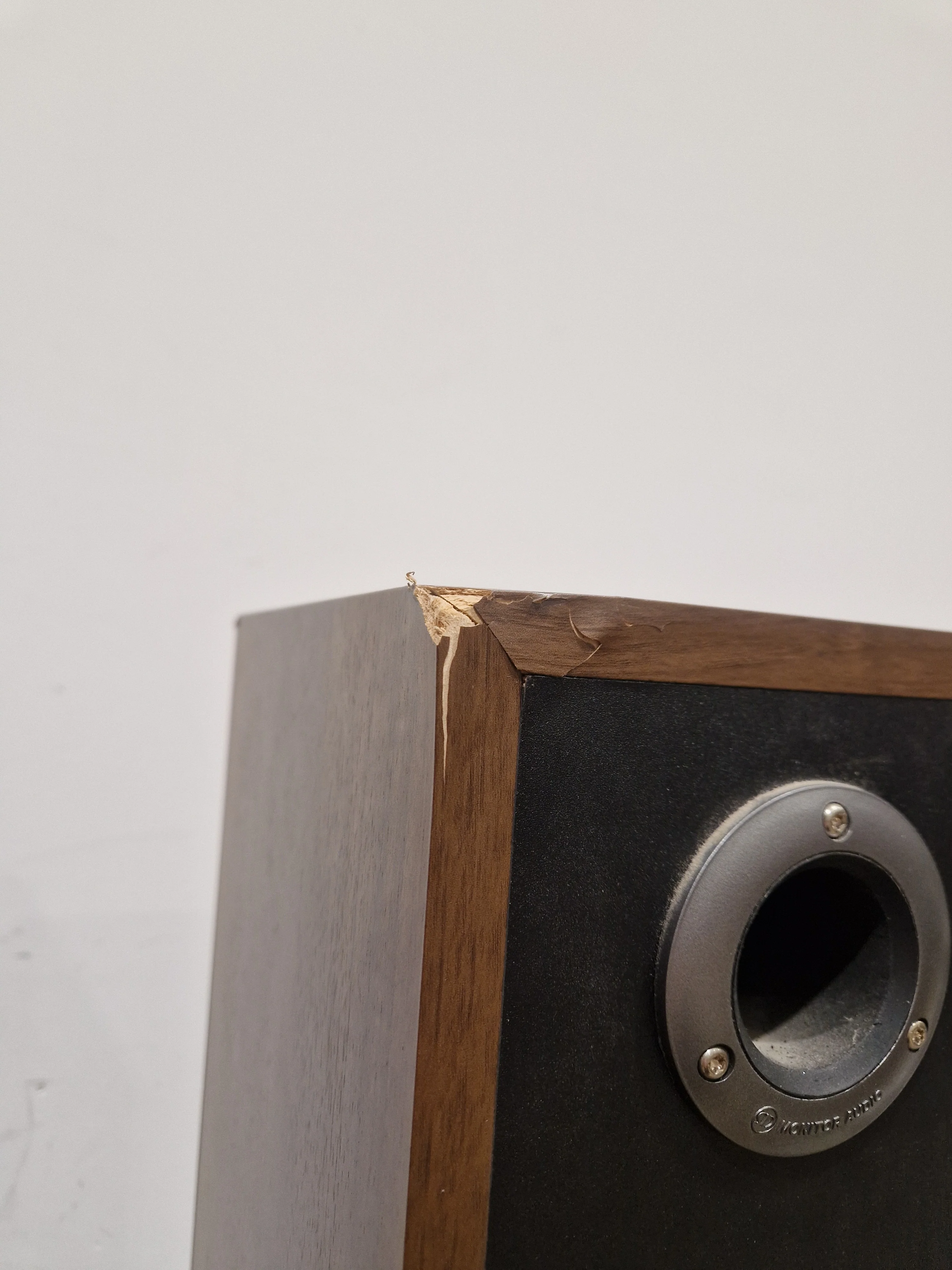 Monitor Audio Bronze 6 - Floorstanding Speakers - Pair - Walnut - Good - Image 2