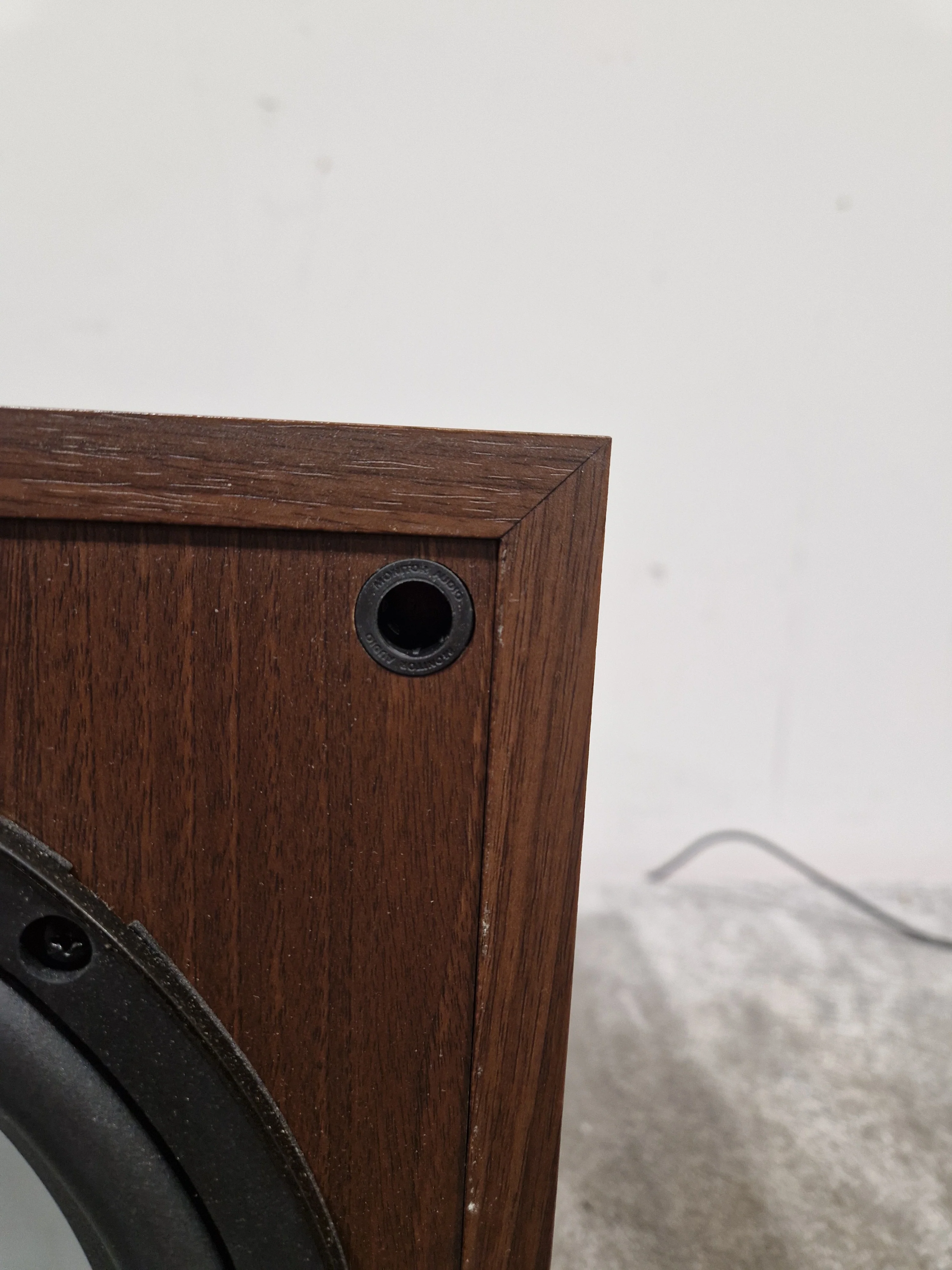 Monitor Audio MRW-10 - Active Subwoofer - Walnut - Excellent - Image 11