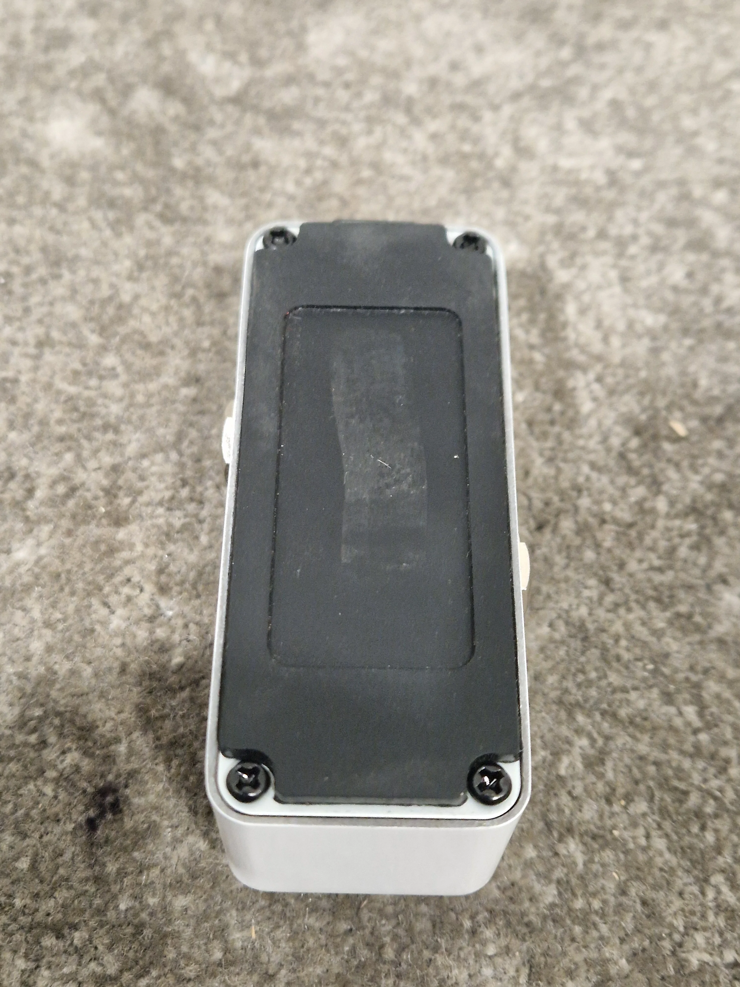 Mooer Baby Tuner - Tuner Pedal - White - Excellent - Image 5
