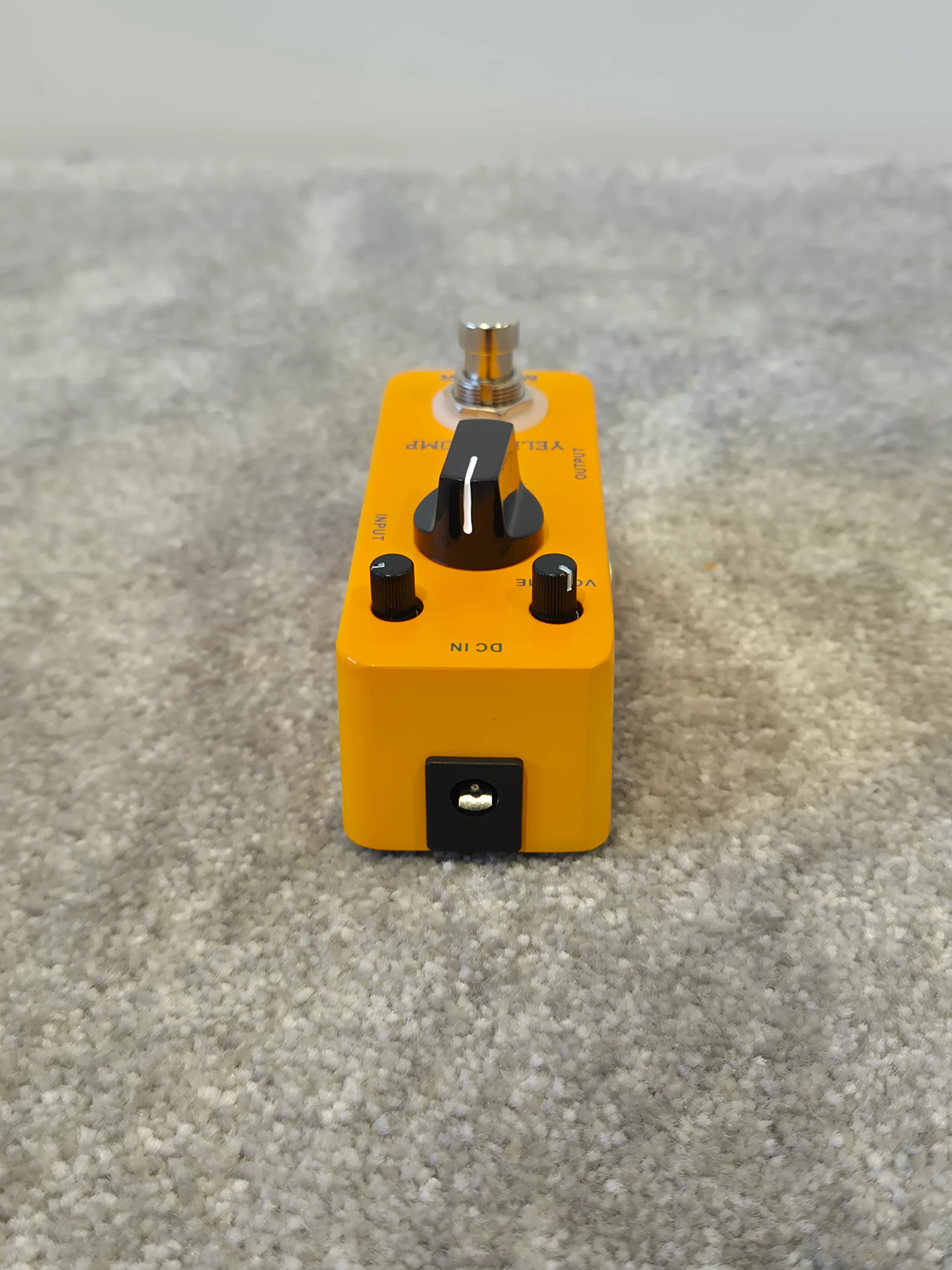 Mooer Yellow Comp - Compact Optical Compressor Pedal - Excellent - Image 4