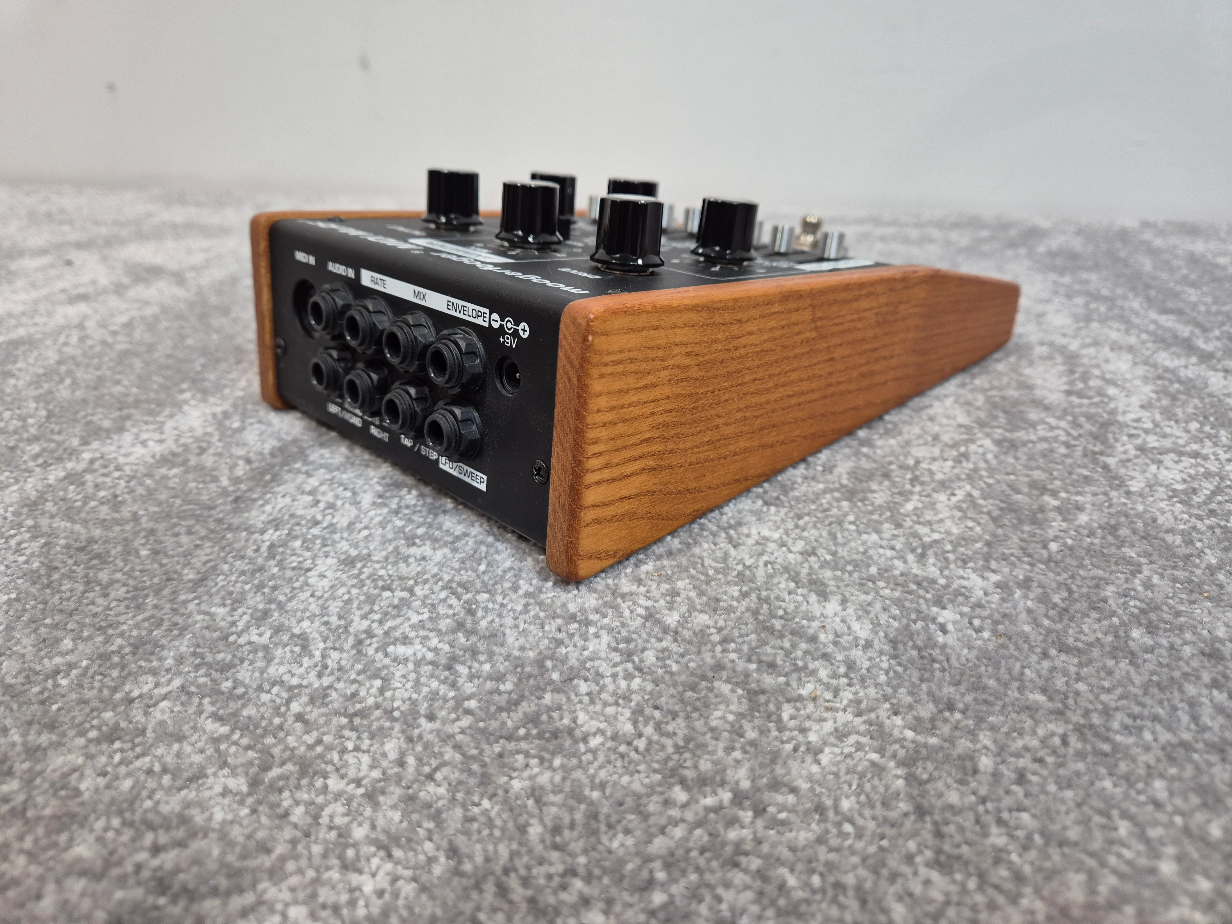 Moog Moogerfooger MF-105M – MIDI MuRF Filter Effect Pedal – Excellent - Image 7