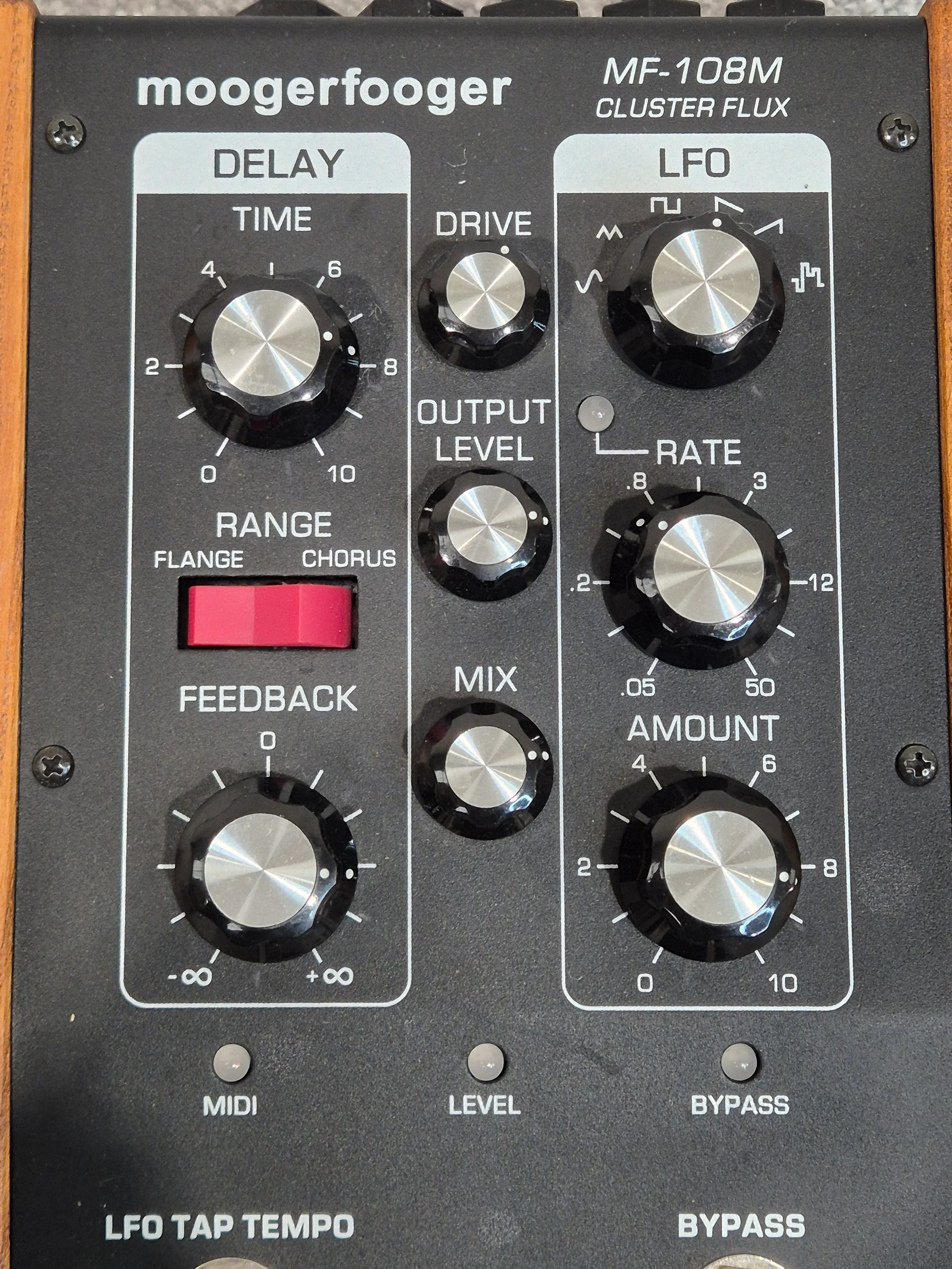 Moog Moogerfooger MF-108M Cluster Flux - Modulation and Effects Pedal - Image 2