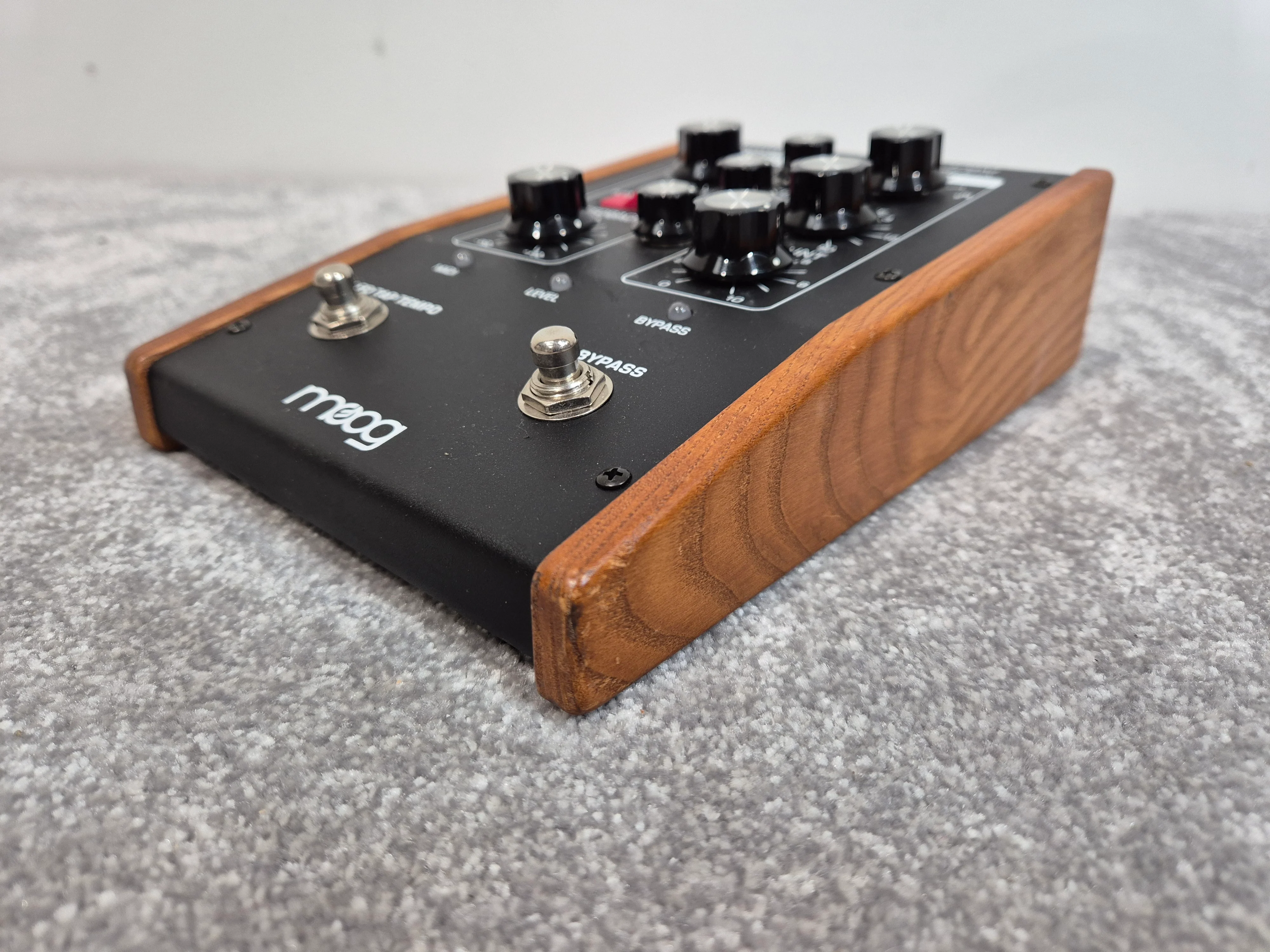 Moog Moogerfooger MF-108M Cluster Flux - Modulation and Effects Pedal - Image 4