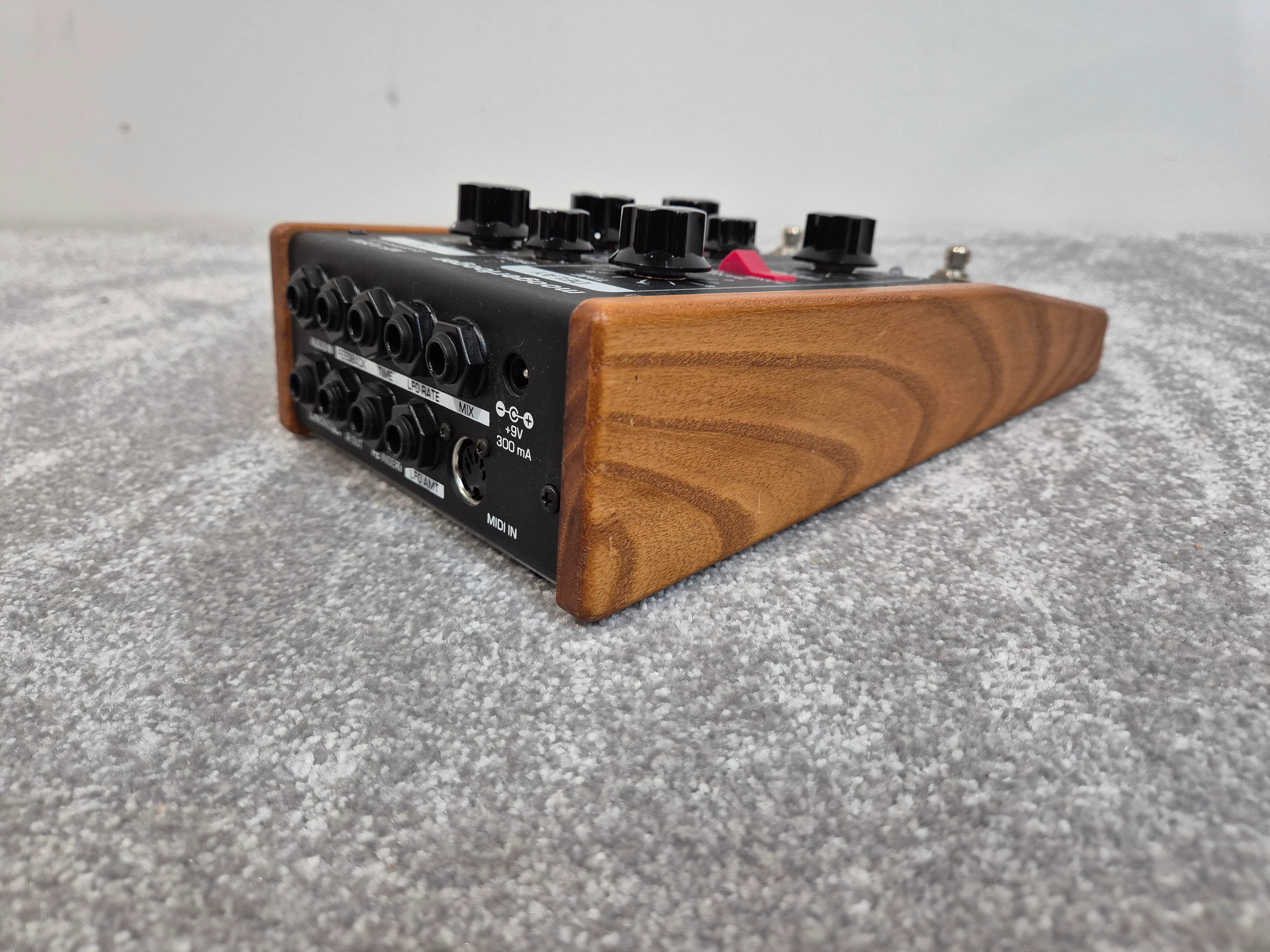 Moog Moogerfooger MF-108M Cluster Flux - Modulation and Effects Pedal - Image 7