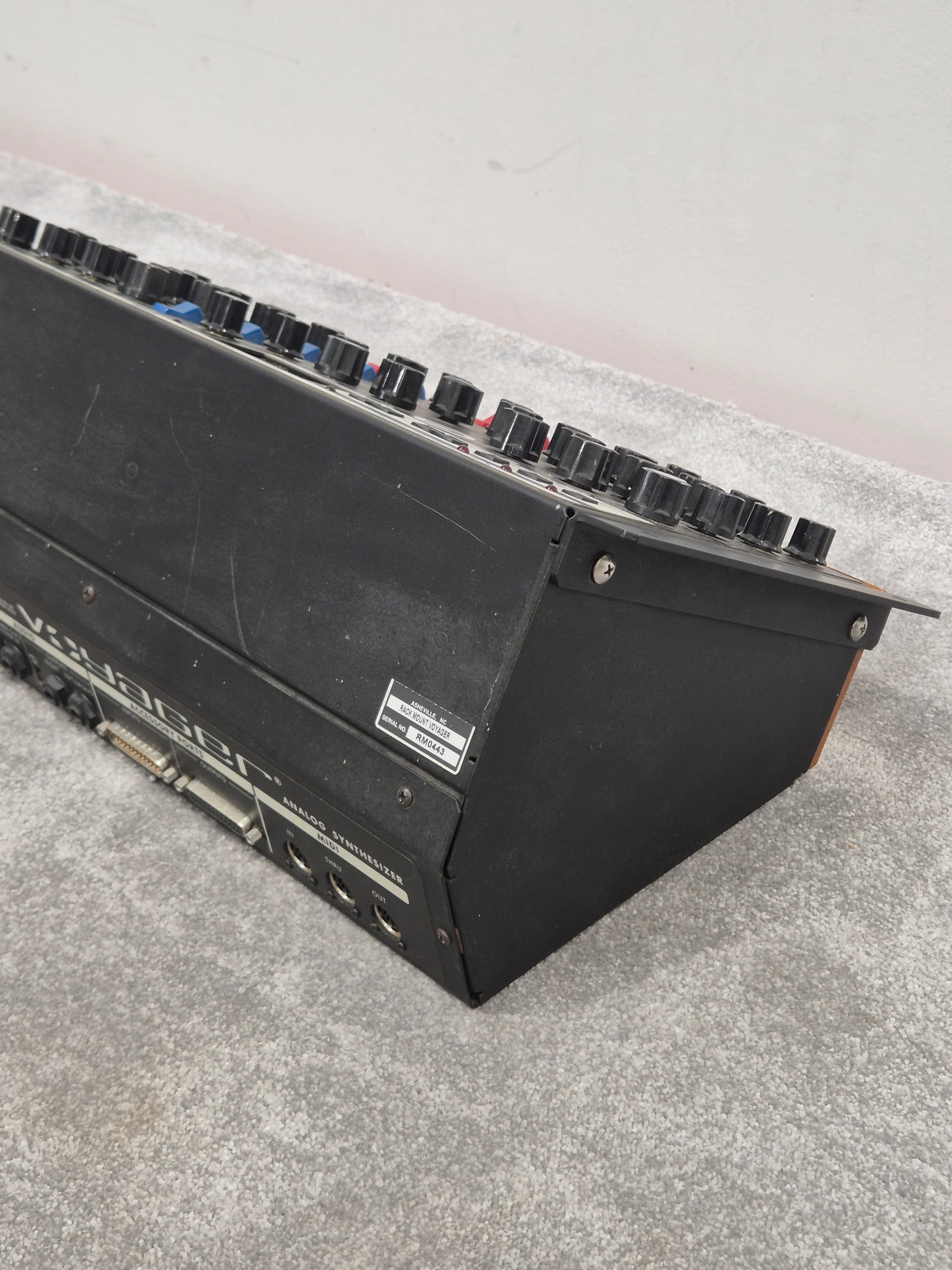 Moog Voyager RME - 5U Rack Mount Synthesizer - Image 7