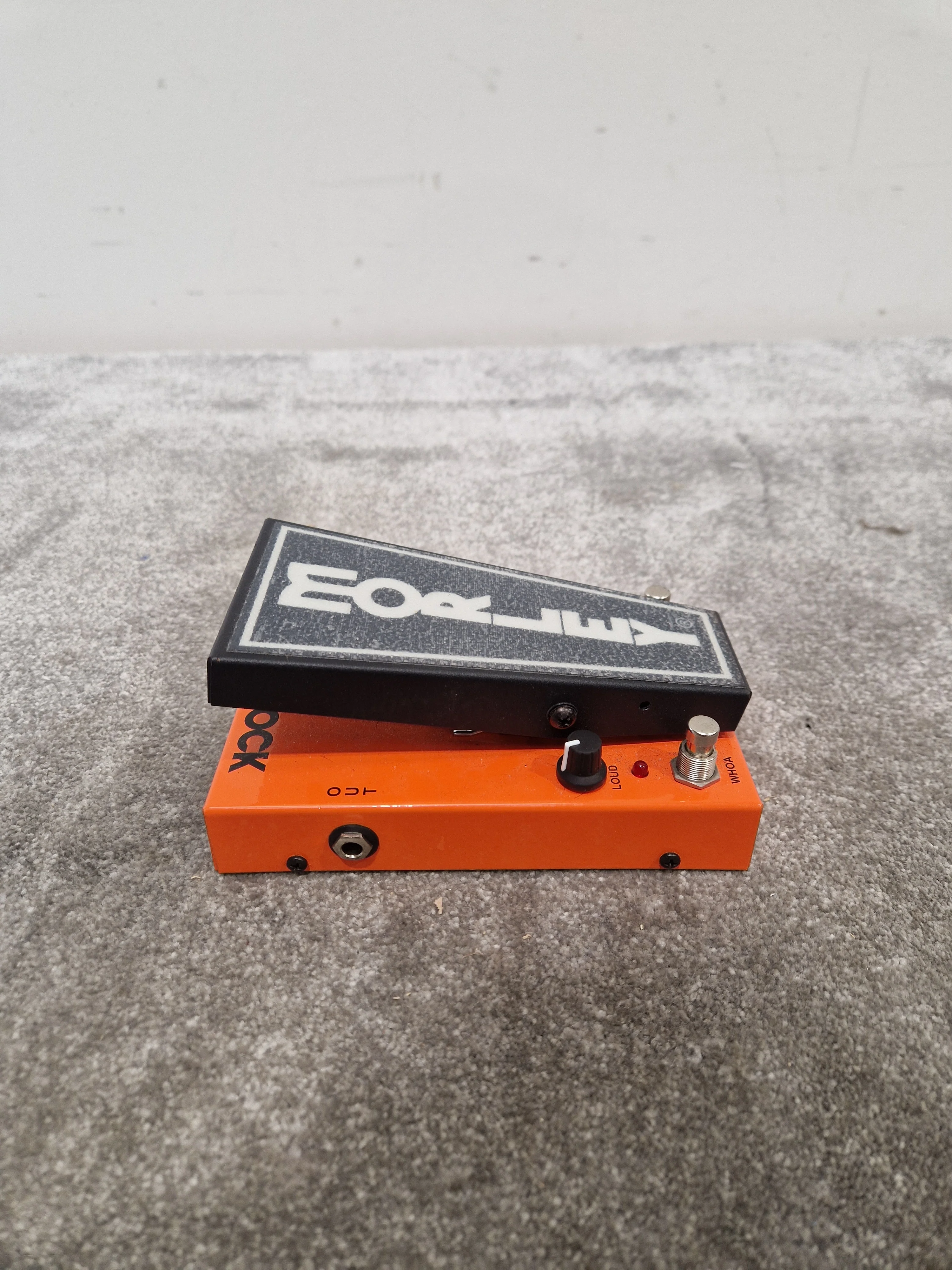 Morley 20/20 Wah Lock Effects Pedal - Unique Wah Lock Feature, Versatile Tone - Excellent w/ Original Box - Image 3