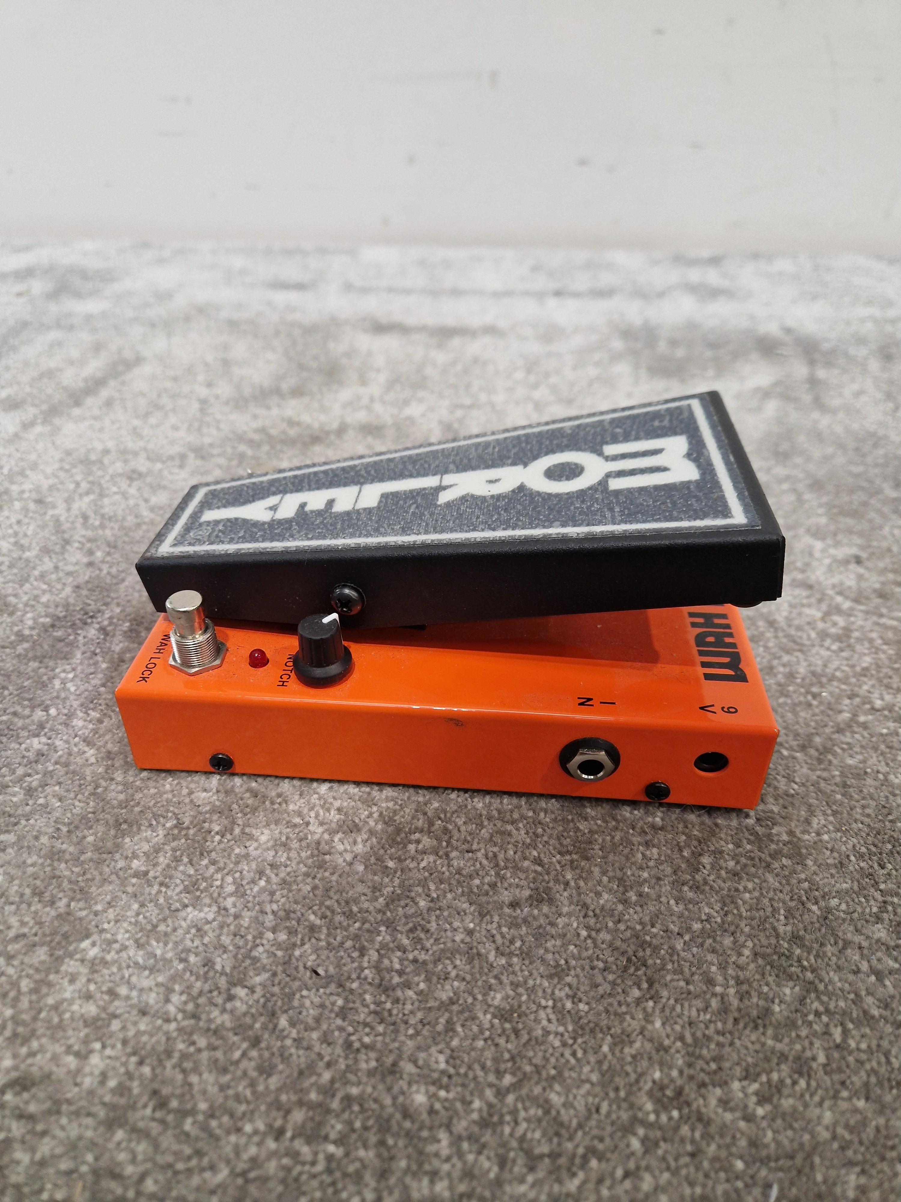 Morley 20/20 Wah Lock Effects Pedal - Unique Wah Lock Feature, Versatile Tone - Excellent w/ Original Box - Image 4