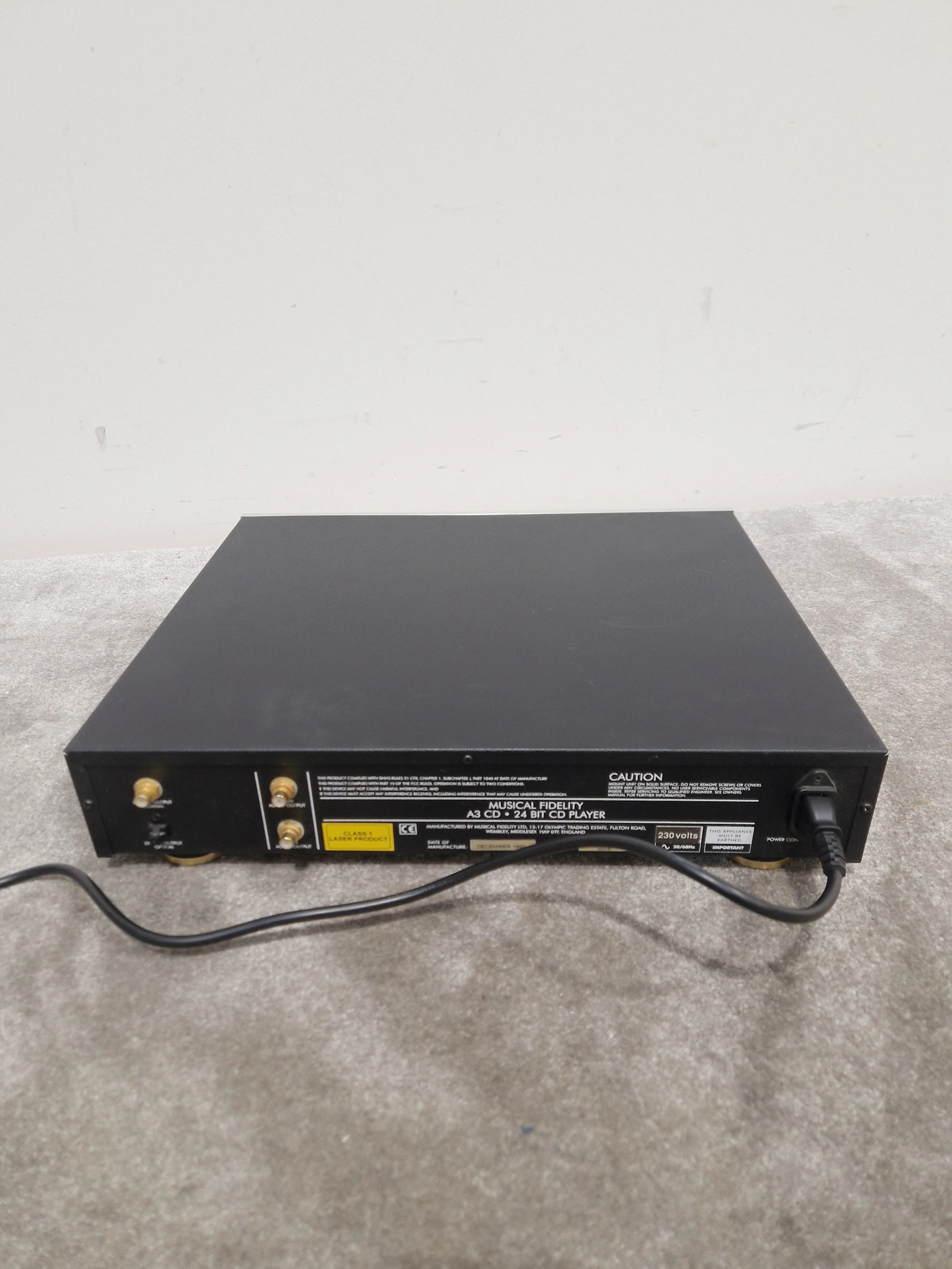Musical Fidelity A3 - CD Player - 24 Bit - Silver - Excellent w/ Cables & Remote - Image 4