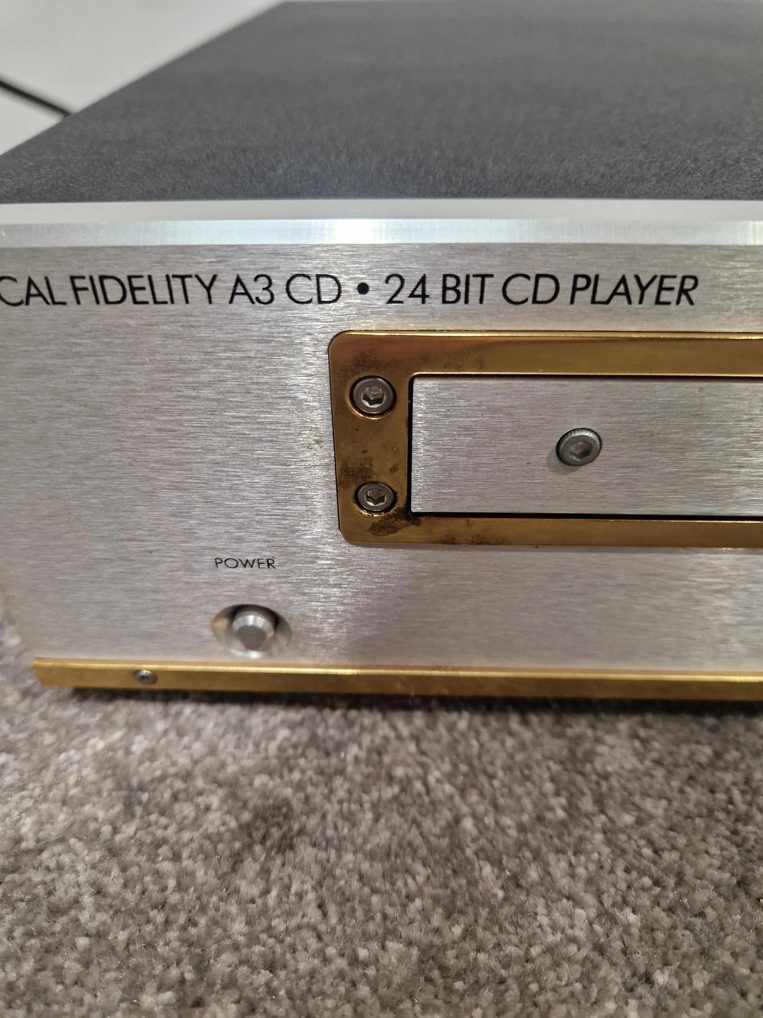 Musical Fidelity A3 - CD Player - 24 Bit - Silver - Excellent w/ Cables & Remote - Image 9