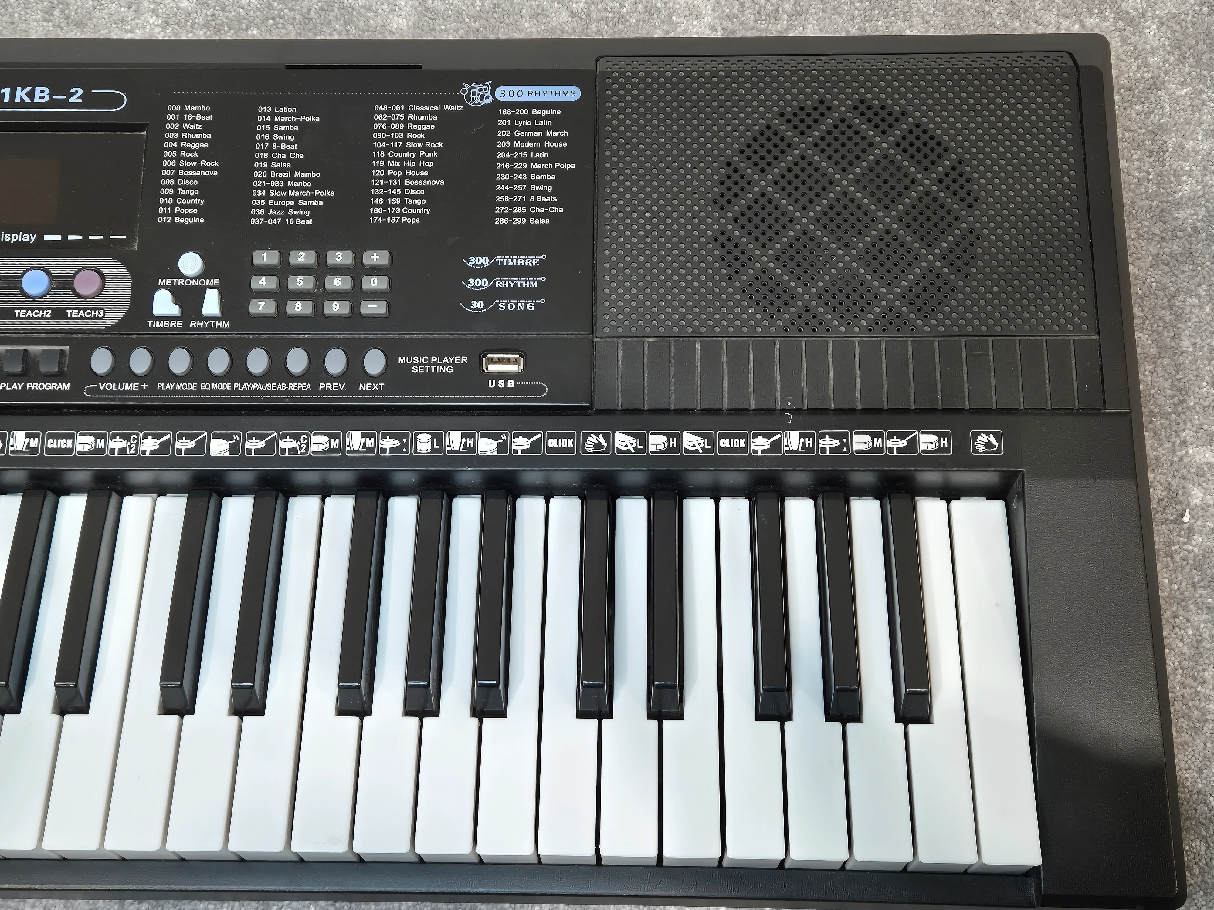 MYLEK MY61KB2 - 61 Key Electronic Keyboard - Black - Image 3