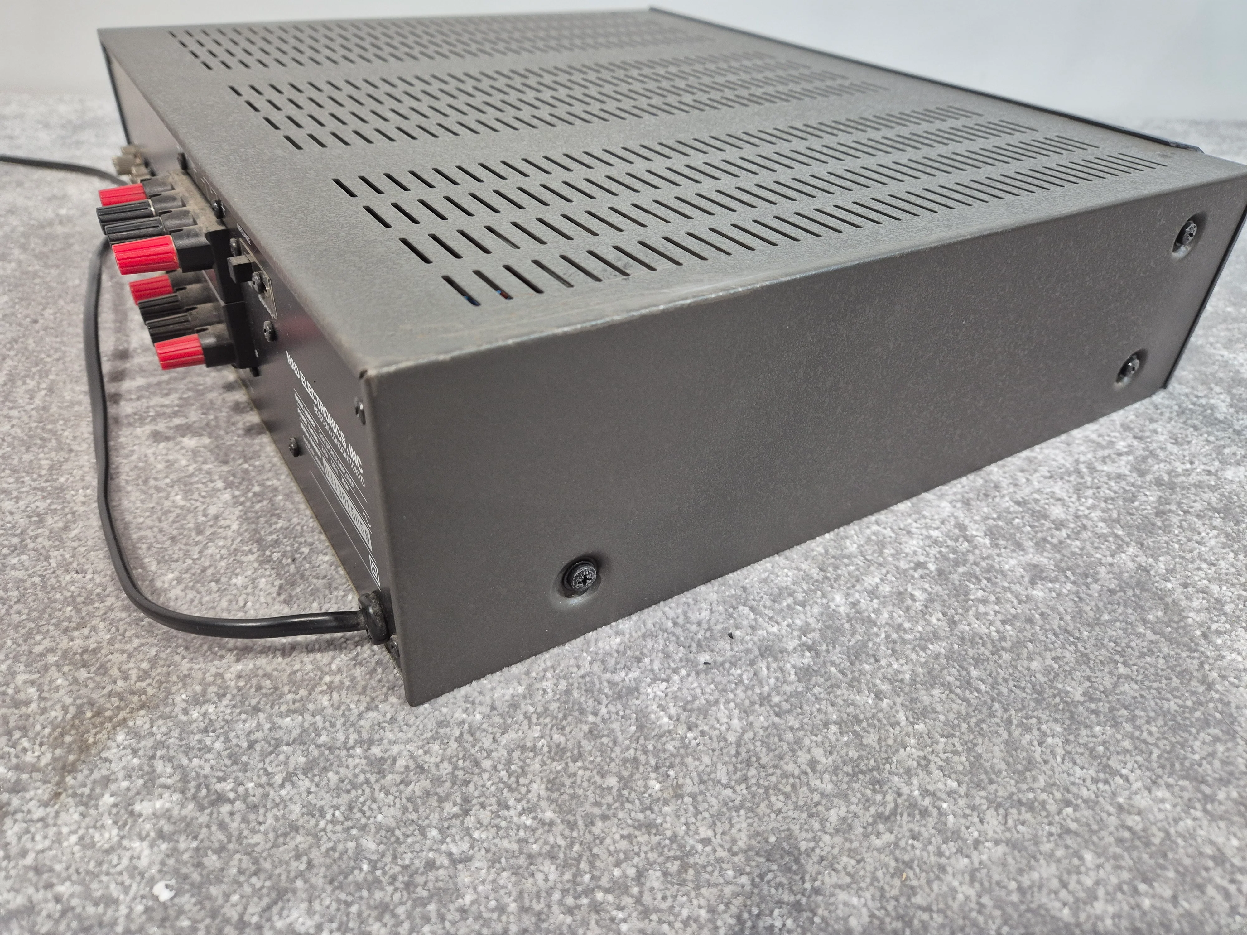 NAD 3130 Amplifier - Stereo Integrated Amplifier - 30-watts Per Channel (Fair Condition) - Image 5