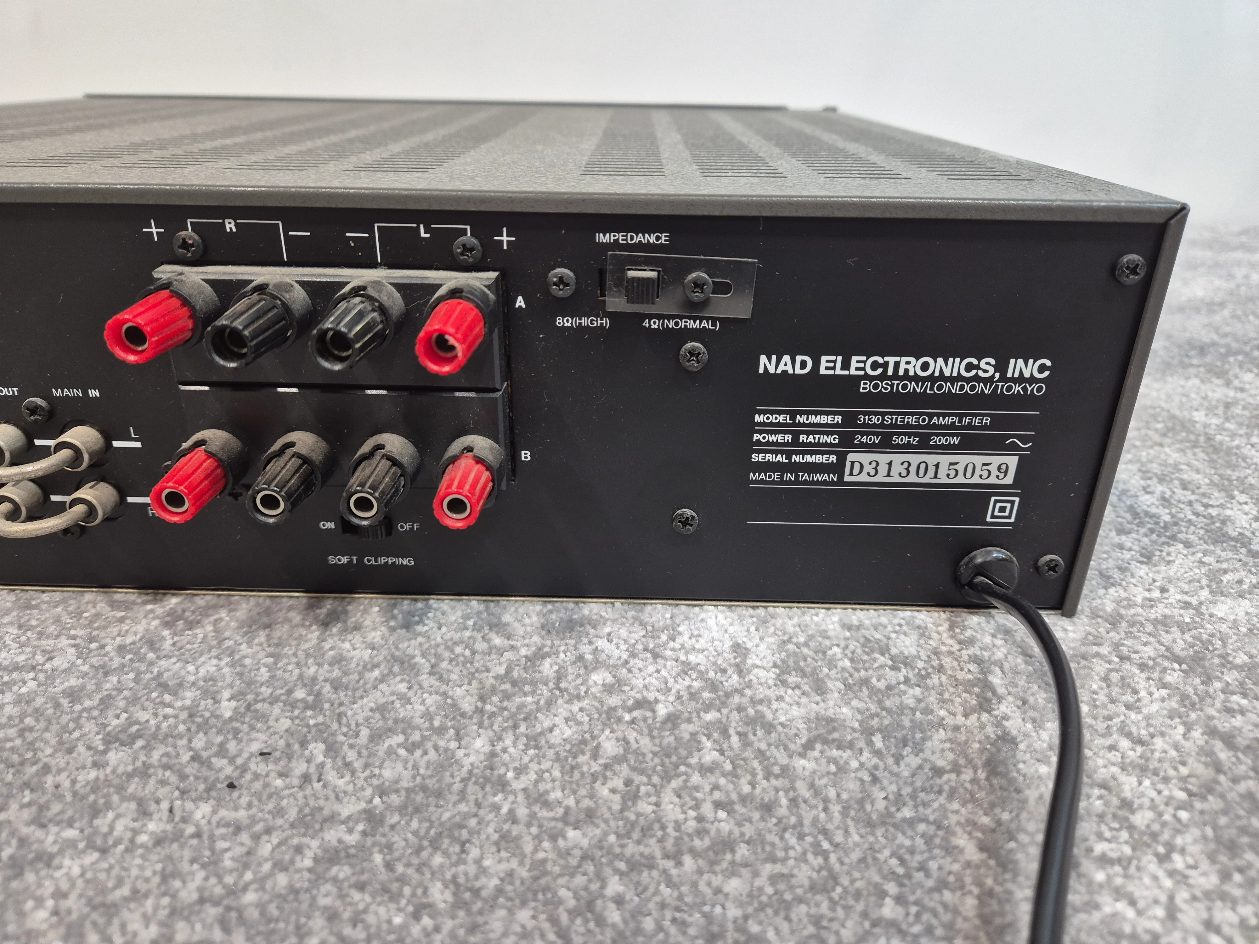 NAD 3130 Amplifier - Stereo Integrated Amplifier - 30-watts Per Channel (Fair Condition) - Image 9