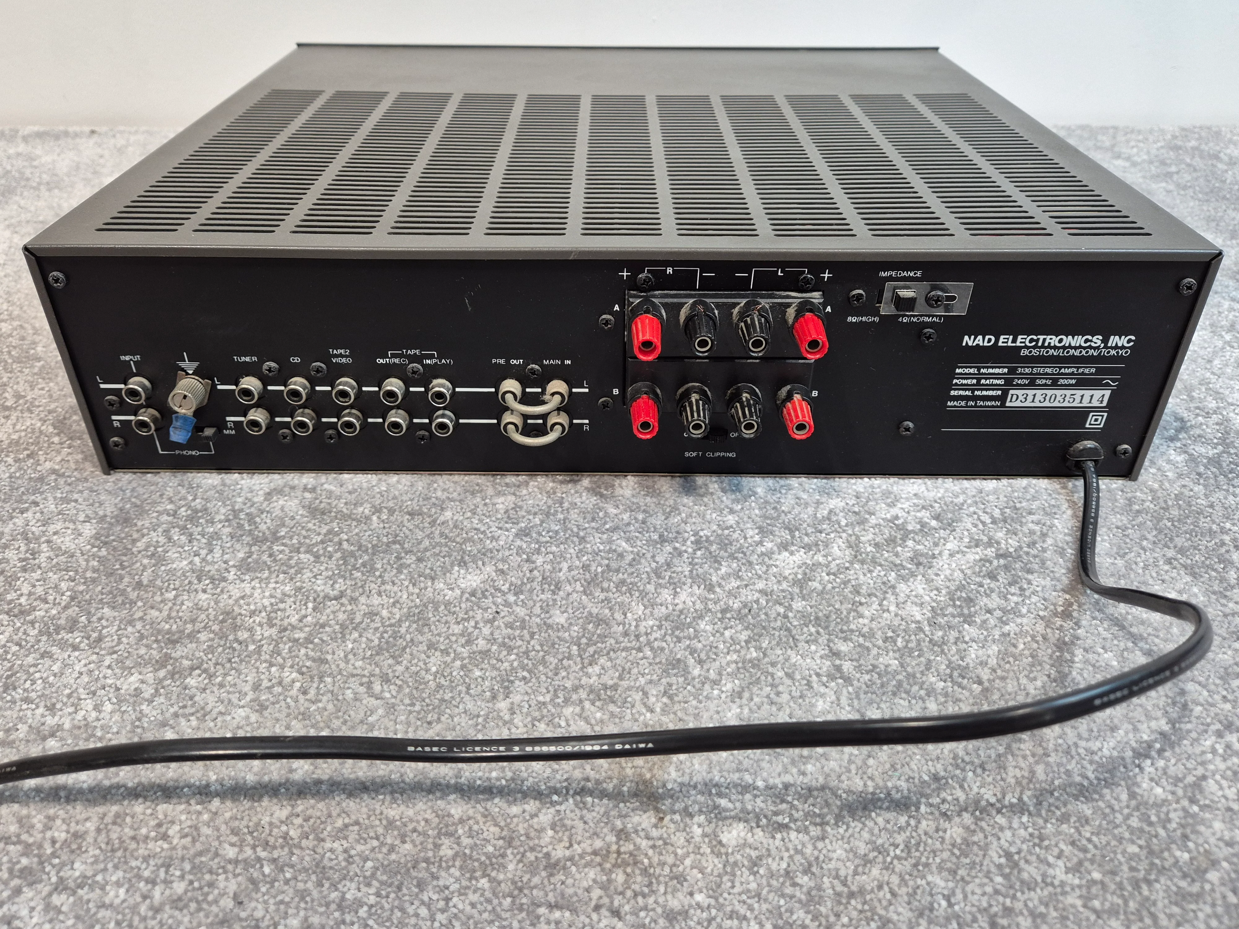 NAD 3130 Amplifier - Stereo Integrated Amplifier - 30-watts Per Channel - Image 6
