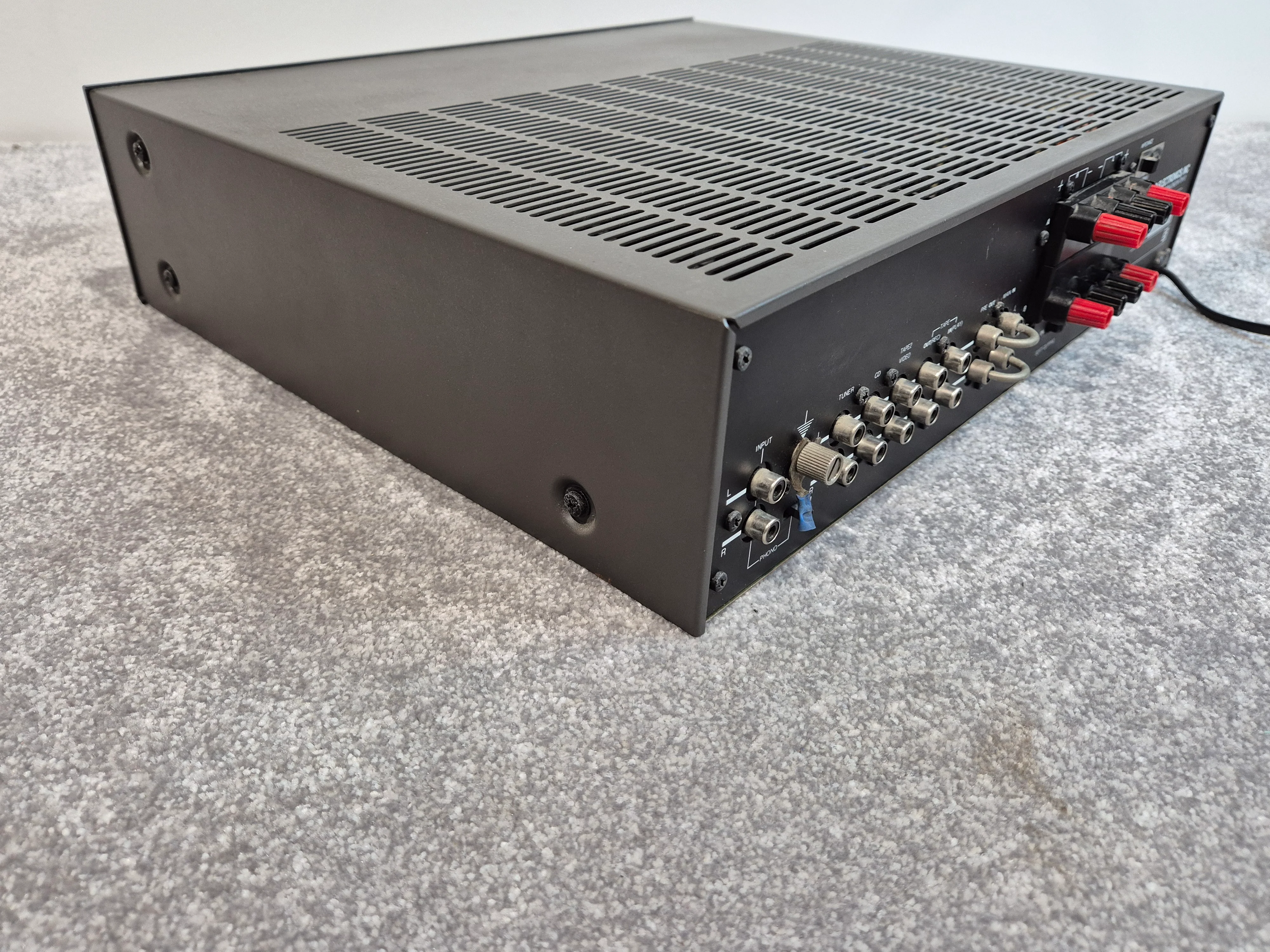 NAD 3130 Amplifier - Stereo Integrated Amplifier - 30-watts Per Channel - Image 9
