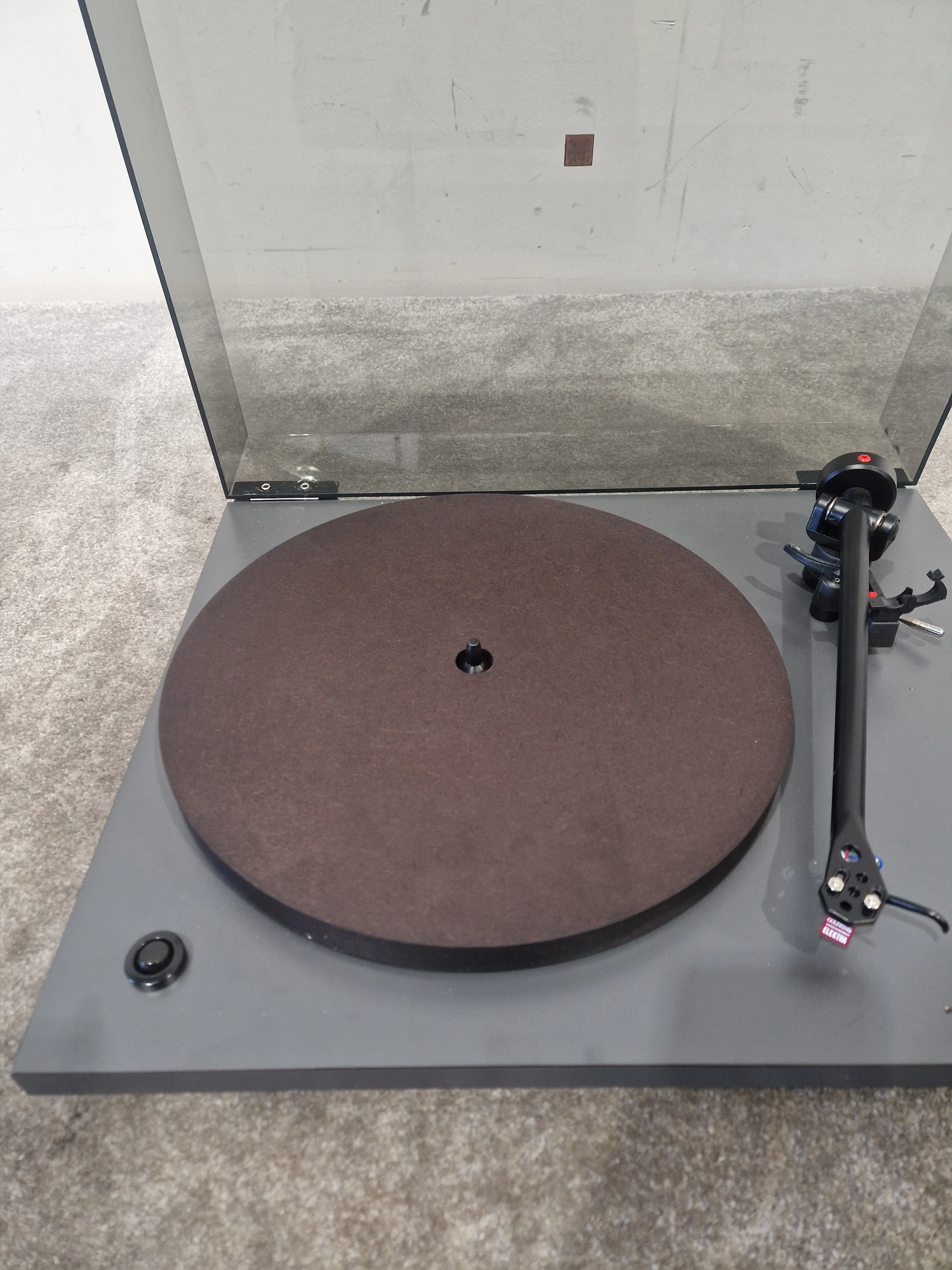 NAD-533 - Audiophile Turntable - Excellent w/ Power Supply - Image 2