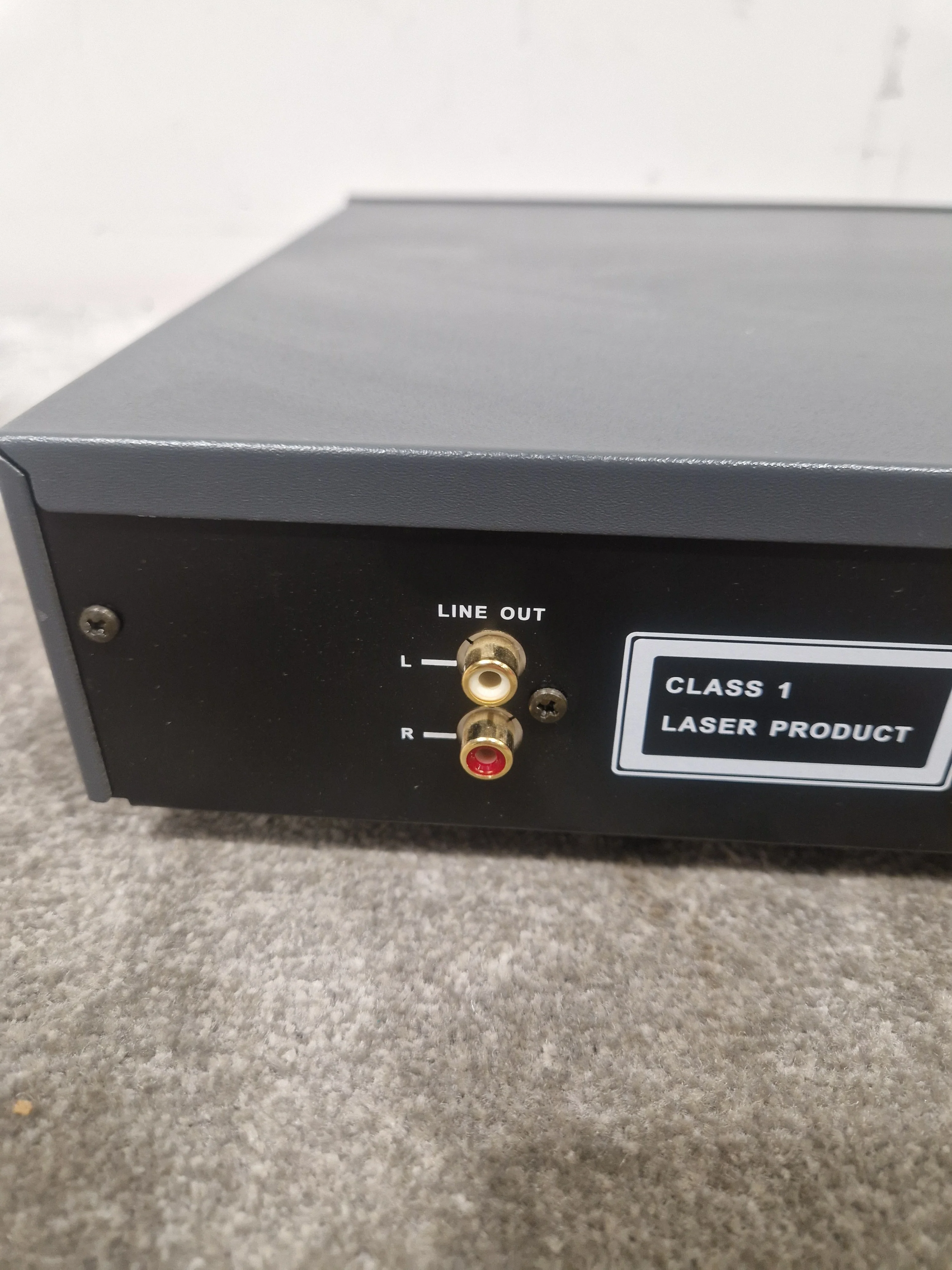 NAD C 520 - CD Player - Silver/Grey - Spares or Repair w/ Manual And Remote - Image 12