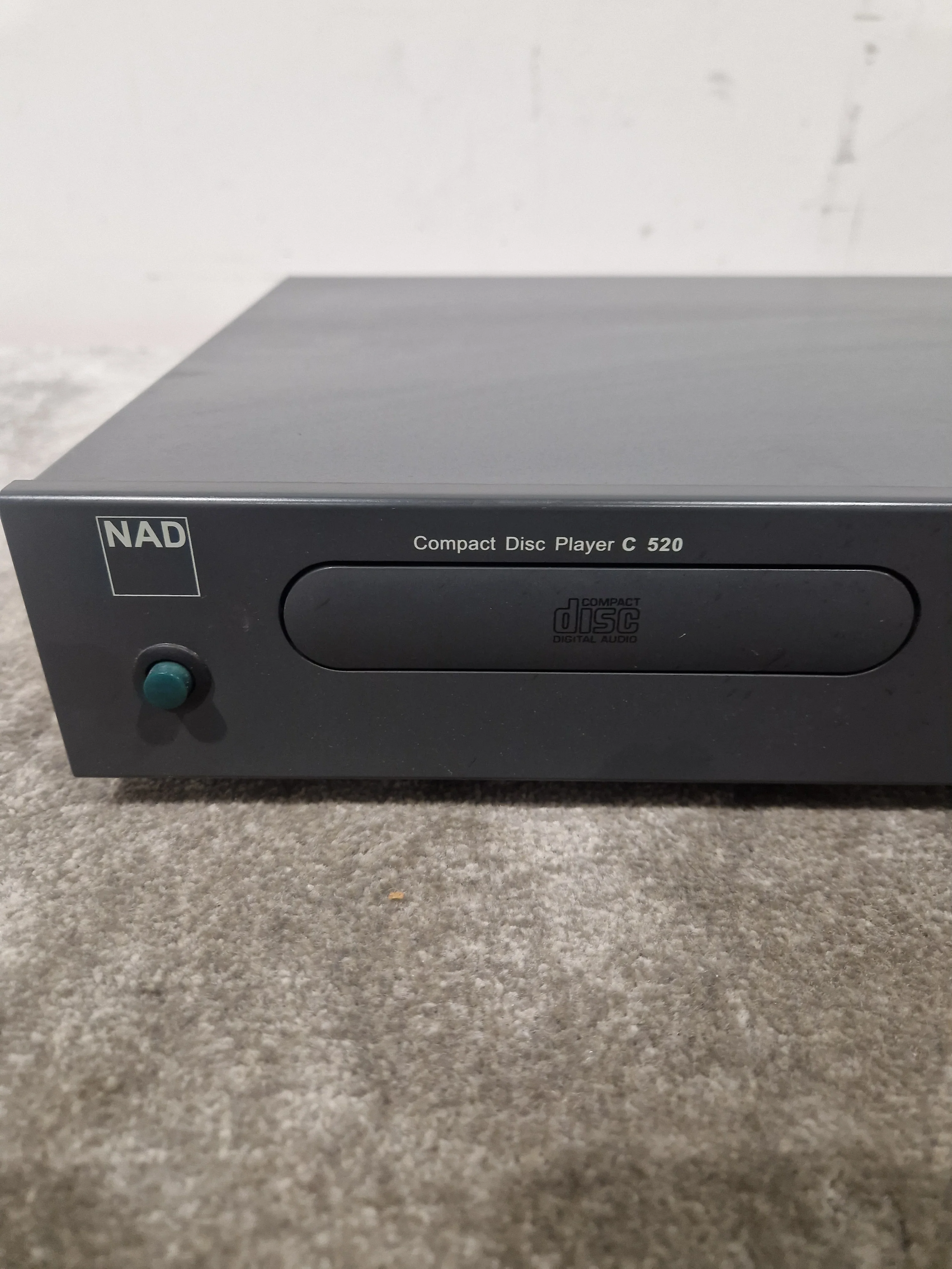 NAD C 520 - CD Player - Silver/Grey - Spares or Repair w/ Manual And Remote - Image 5