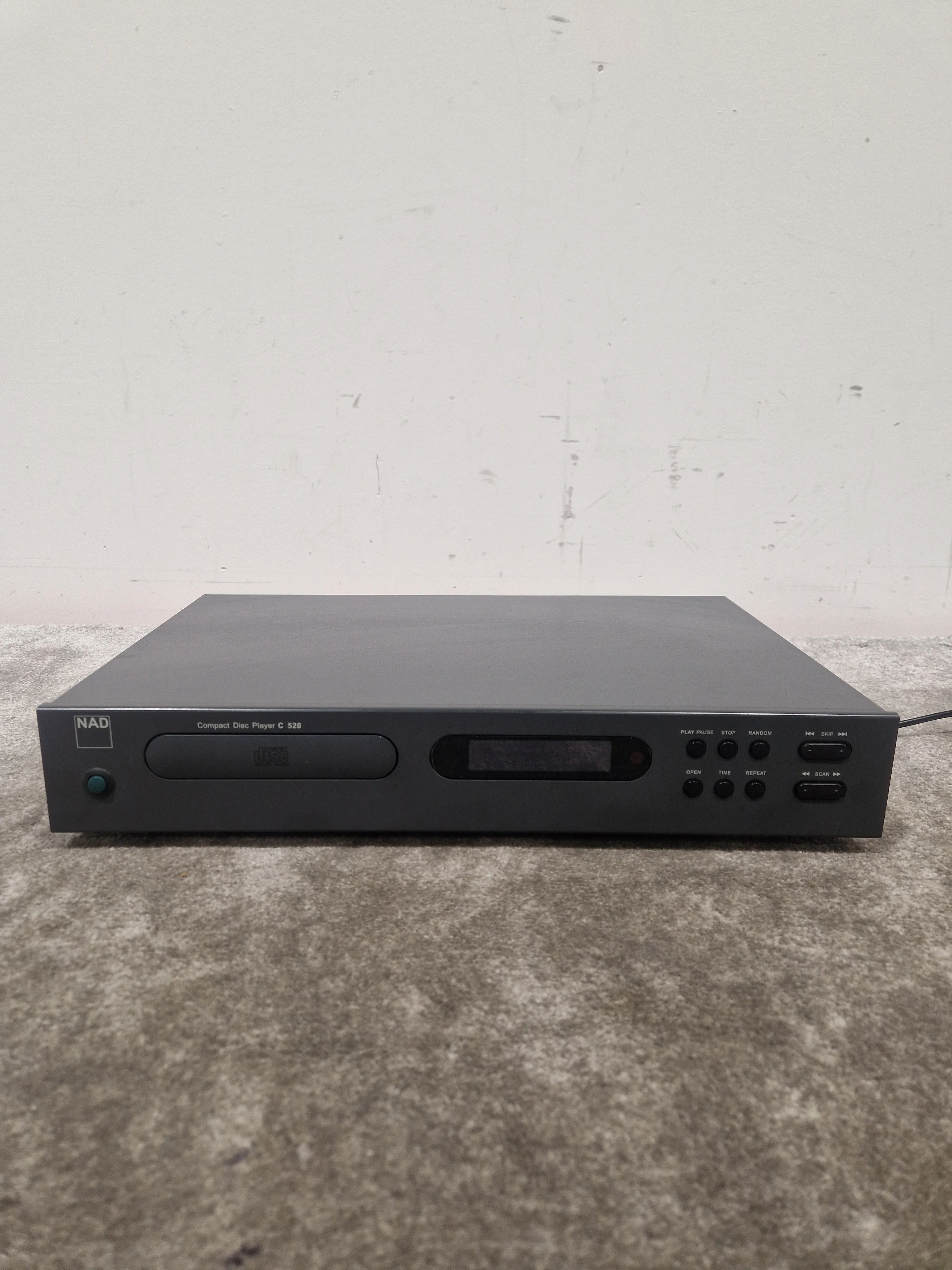 NAD C 520 - CD Player - Silver/Grey - Spares or Repair w/ Manual And Remote - Image 7