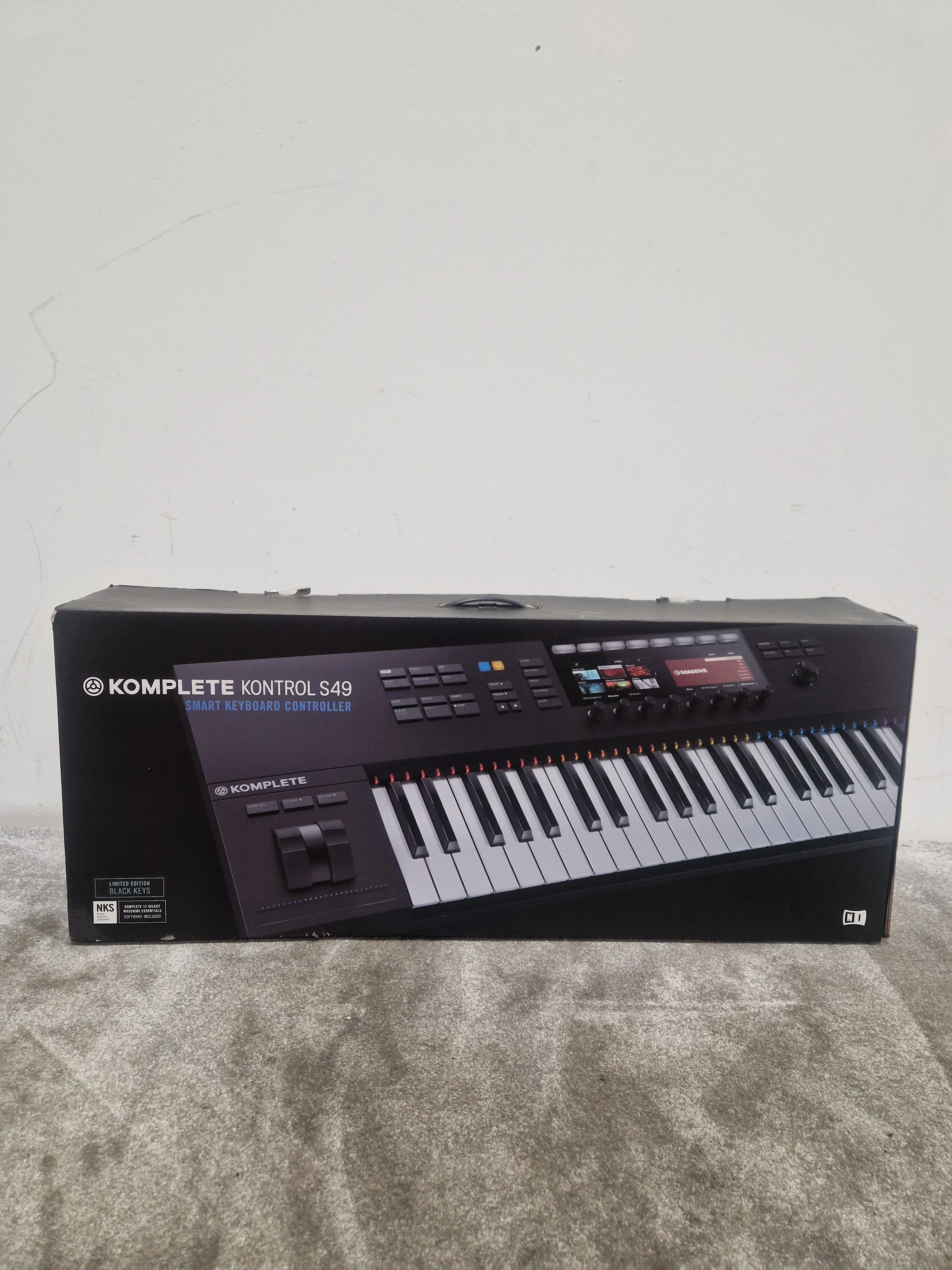 Native Instruments Komplete Kontrol S49 Limited Edition Black Keyboard - 49-Key Semi-Weighted, NKS Integration - Excellent w/ Original Box & Power Supply - Image 11