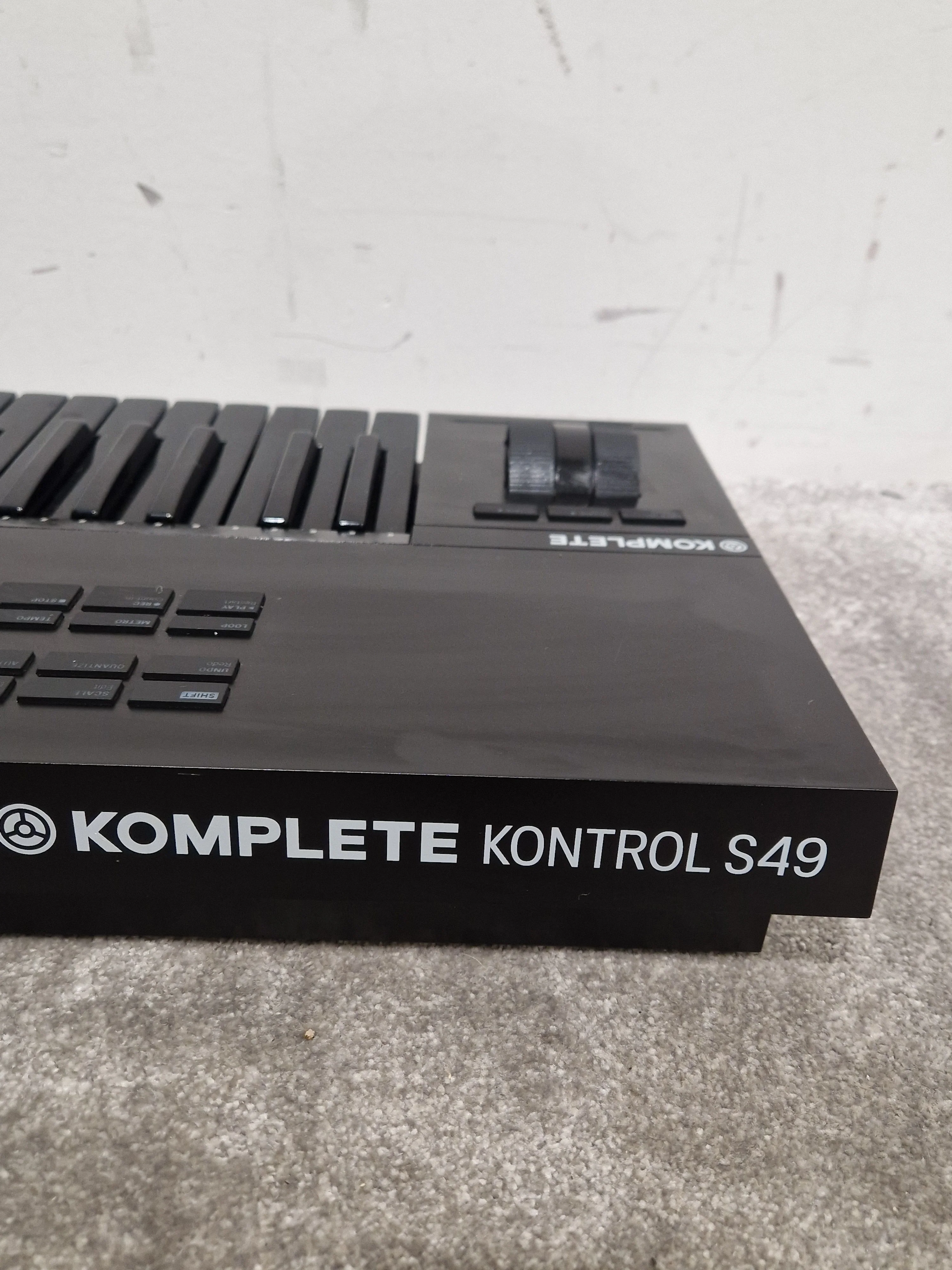 Native Instruments Komplete Kontrol S49 Limited Edition Black Keyboard - 49-Key Semi-Weighted, NKS Integration - Excellent w/ Original Box & Power Supply - Image 13