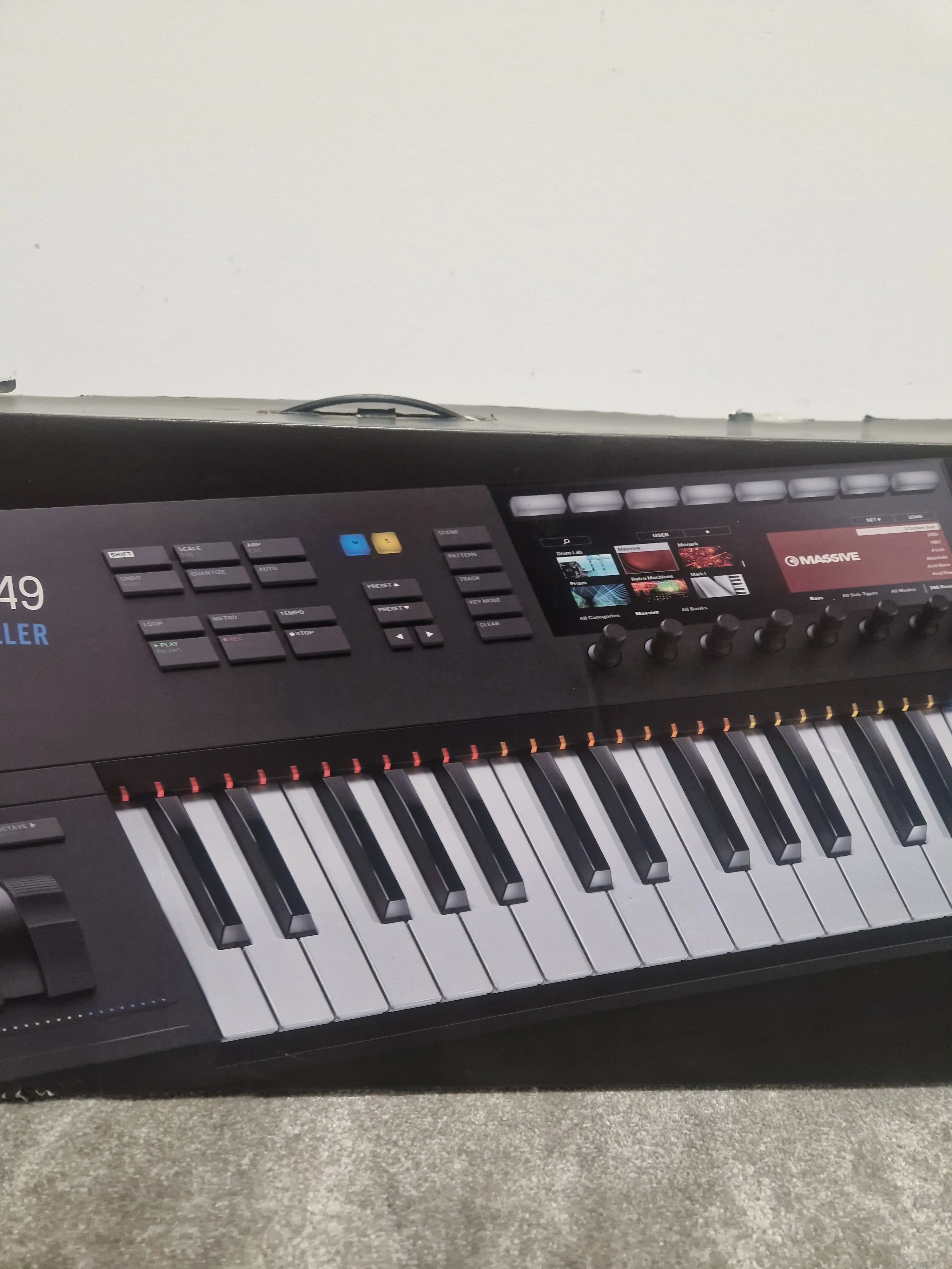 Native Instruments Komplete Kontrol S49 Limited Edition Black Keyboard - 49-Key Semi-Weighted, NKS Integration - Excellent w/ Original Box & Power Supply - Image 2