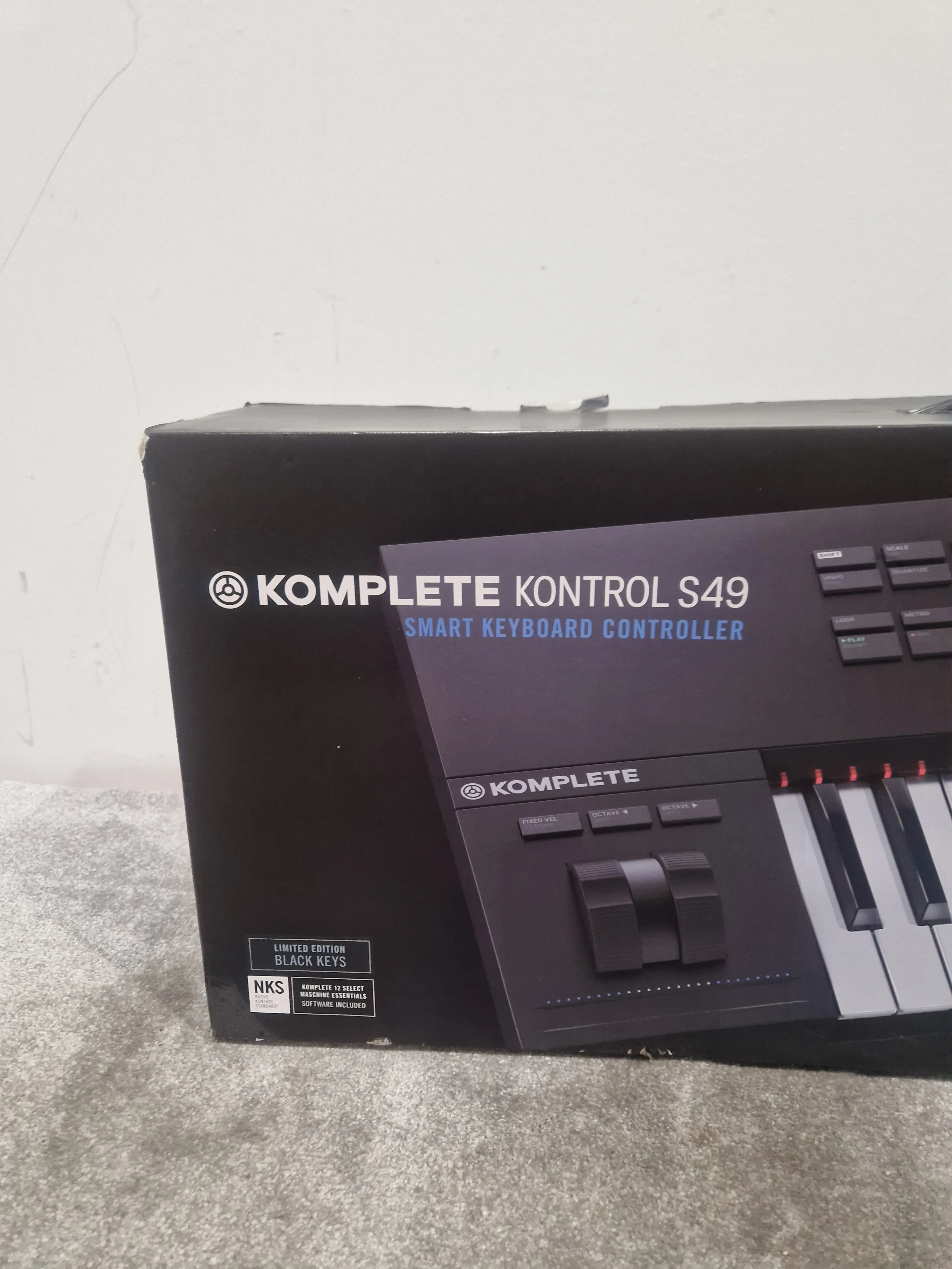 Native Instruments Komplete Kontrol S49 Limited Edition Black Keyboard - 49-Key Semi-Weighted, NKS Integration - Excellent w/ Original Box & Power Supply - Image 3