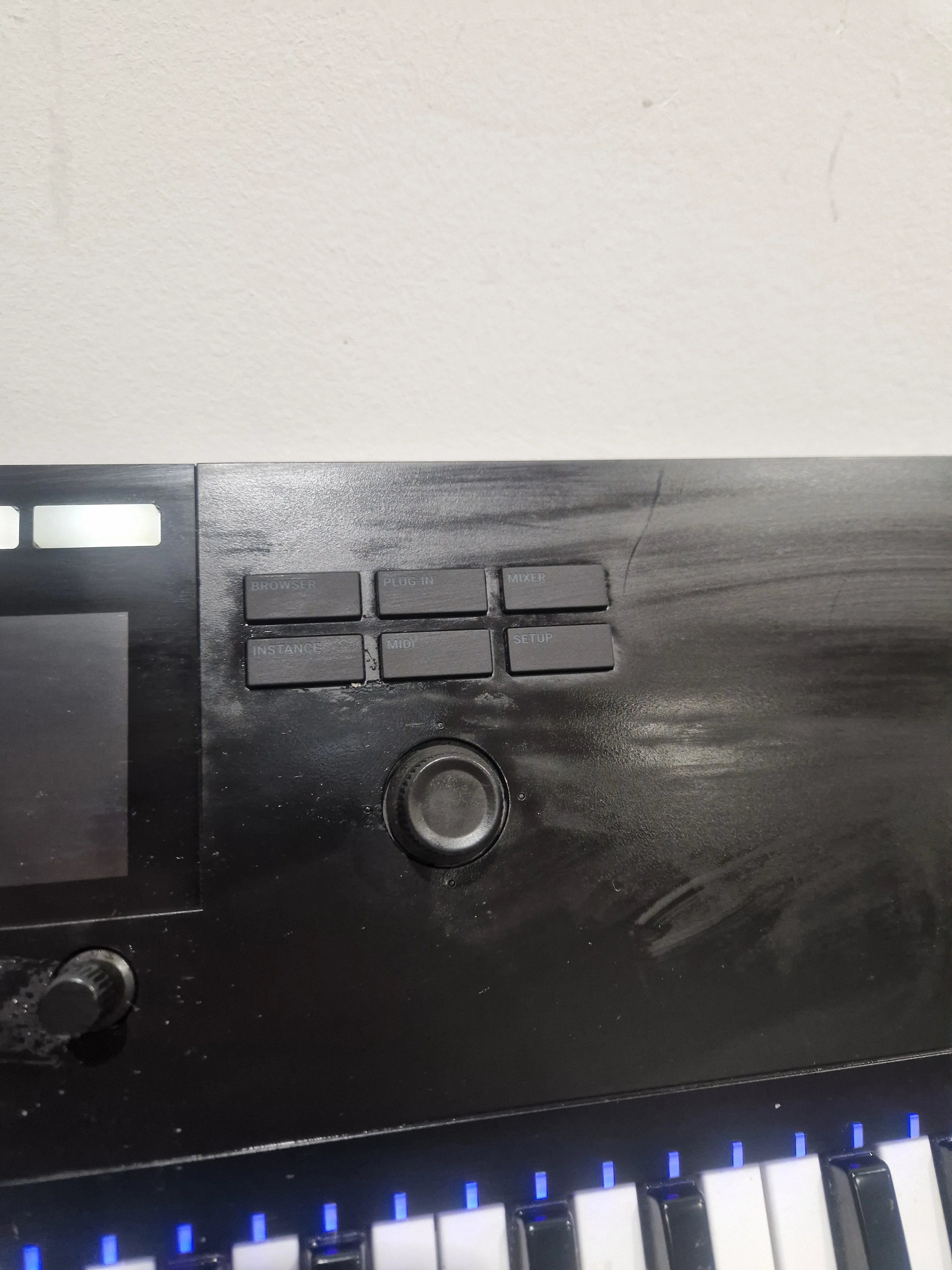 Native Instruments Komplete Kontrol S49 MK2 - MIDI Controller Keyboard - Black - Excellent w/ Original Box - Image 10