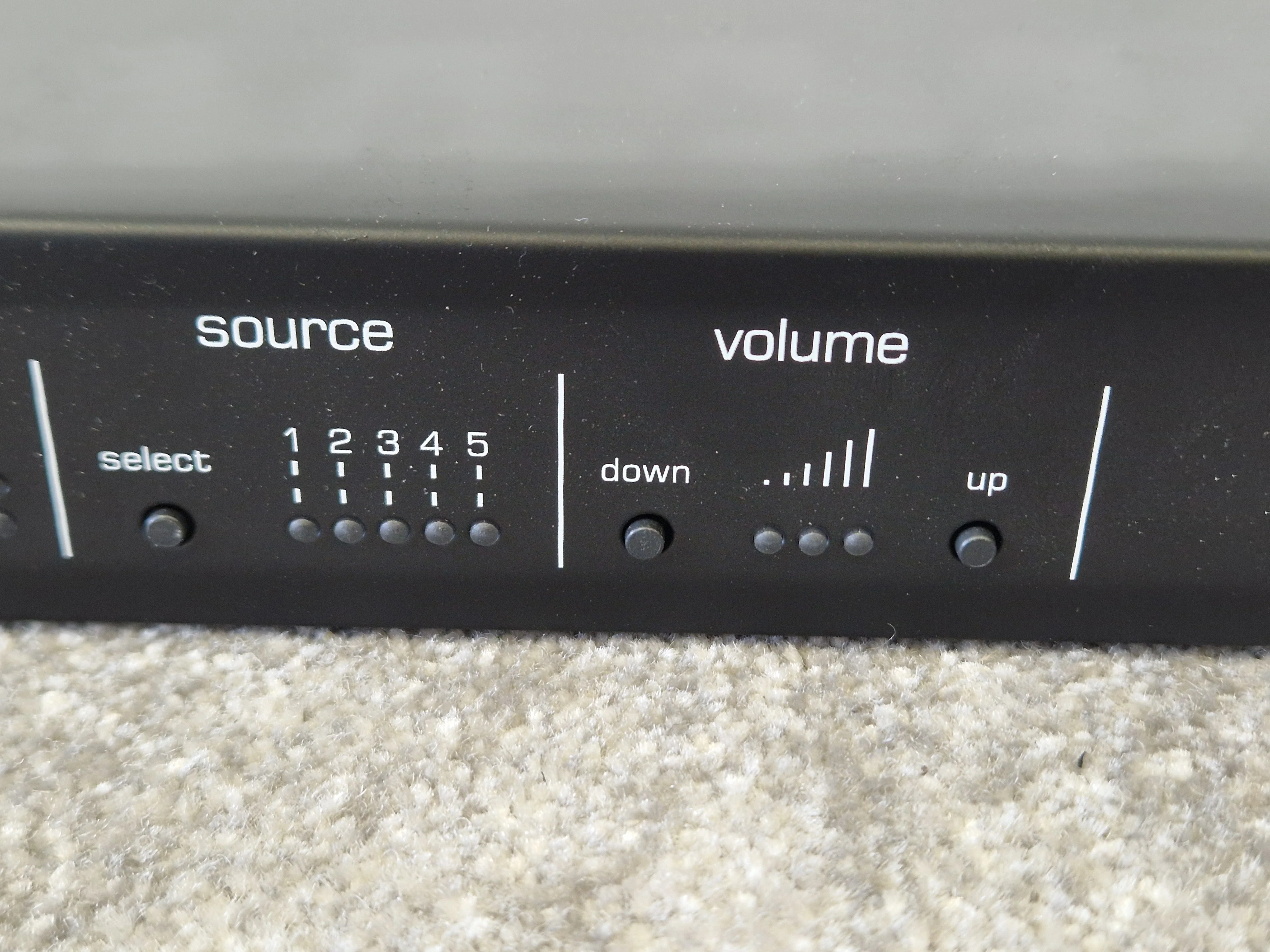 Neets Audio Preamplifier P/N 312-0011 – Compact AV Control – Excellent w/ Original Box - Image 3