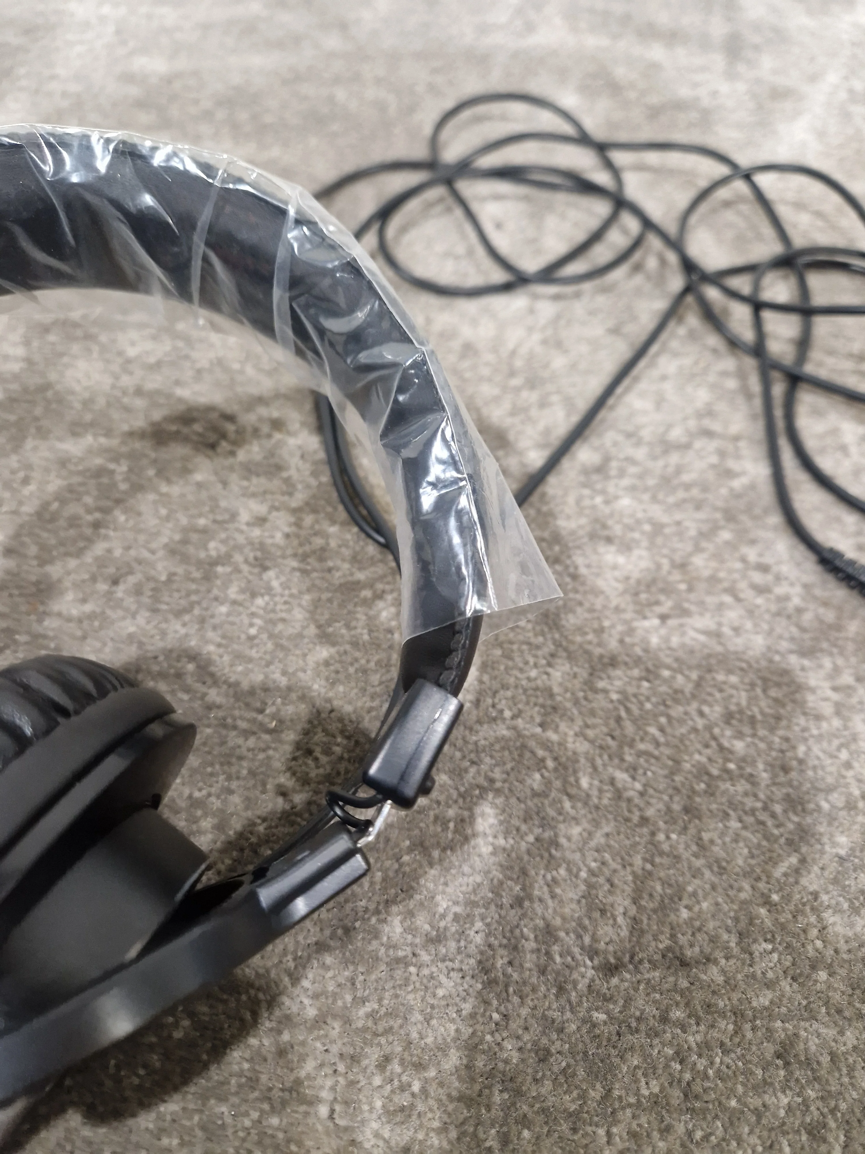 Neewer NW-3000 - Studio Headphones - Black - Like New w/ Original Box & Manuals - Image 4