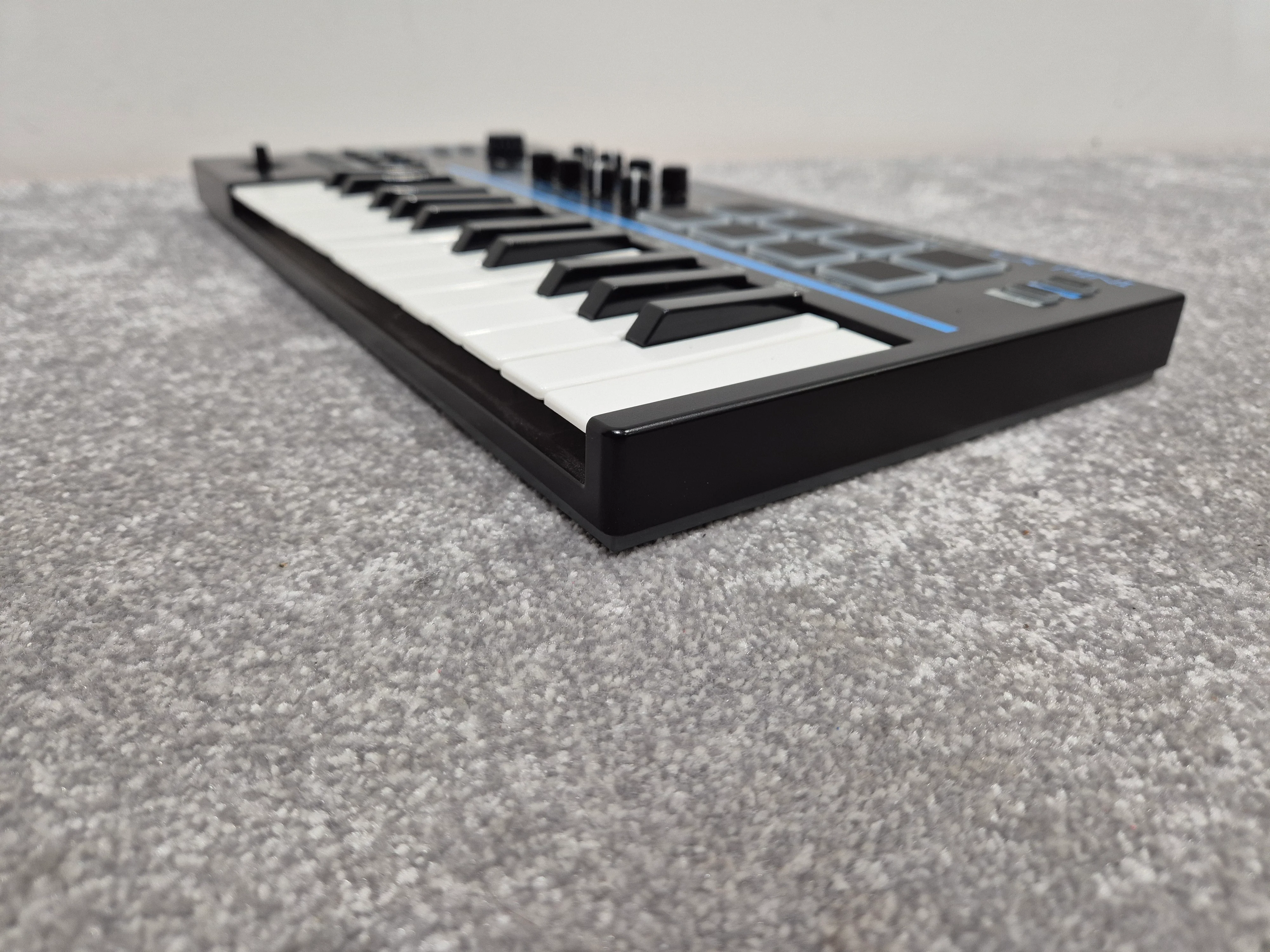 Nektar LX Mini - Compact and Versatile USB MIDI Controller - Image 10