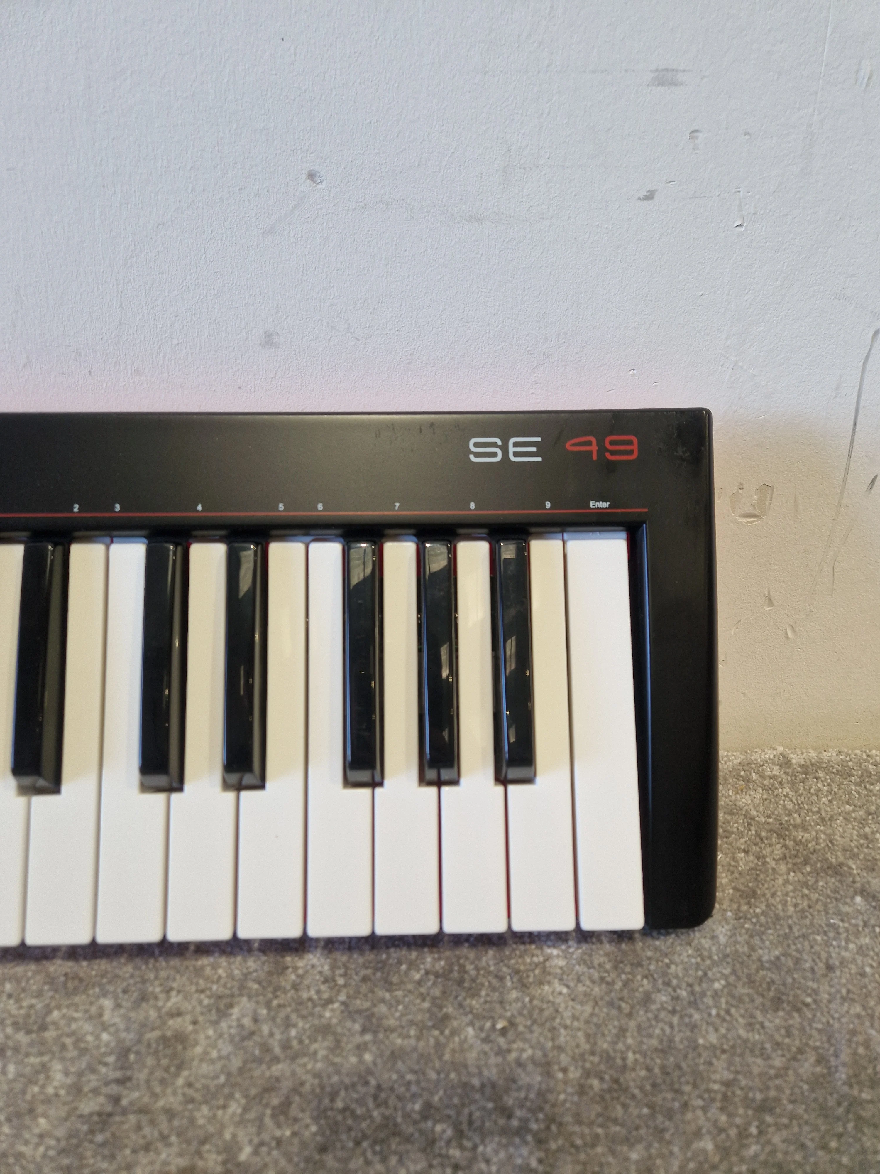Nektar SE 49 - MIDI Keyboard - Good - Image 2