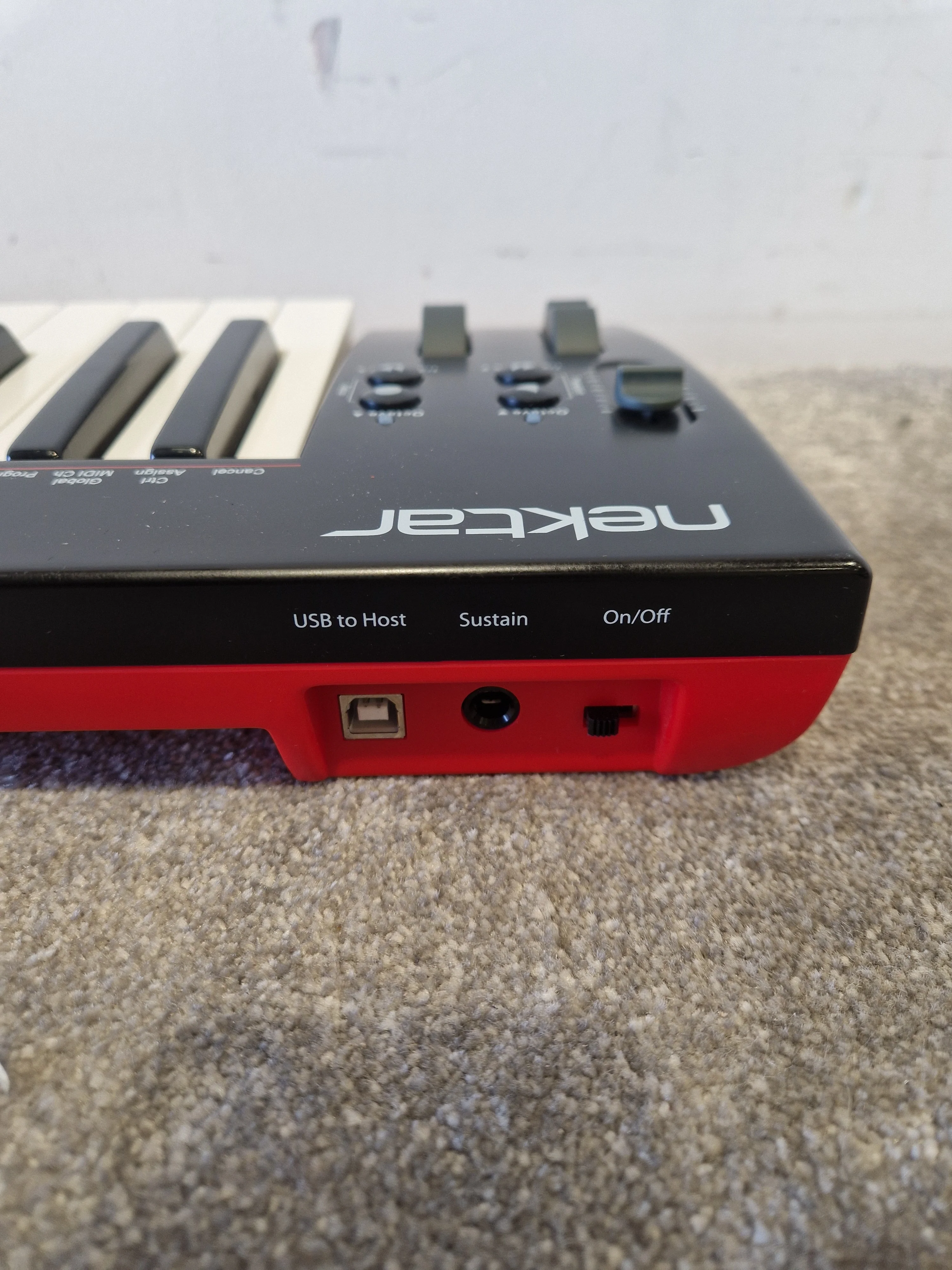 Nektar SE 49 - MIDI Keyboard - Good - Image 5
