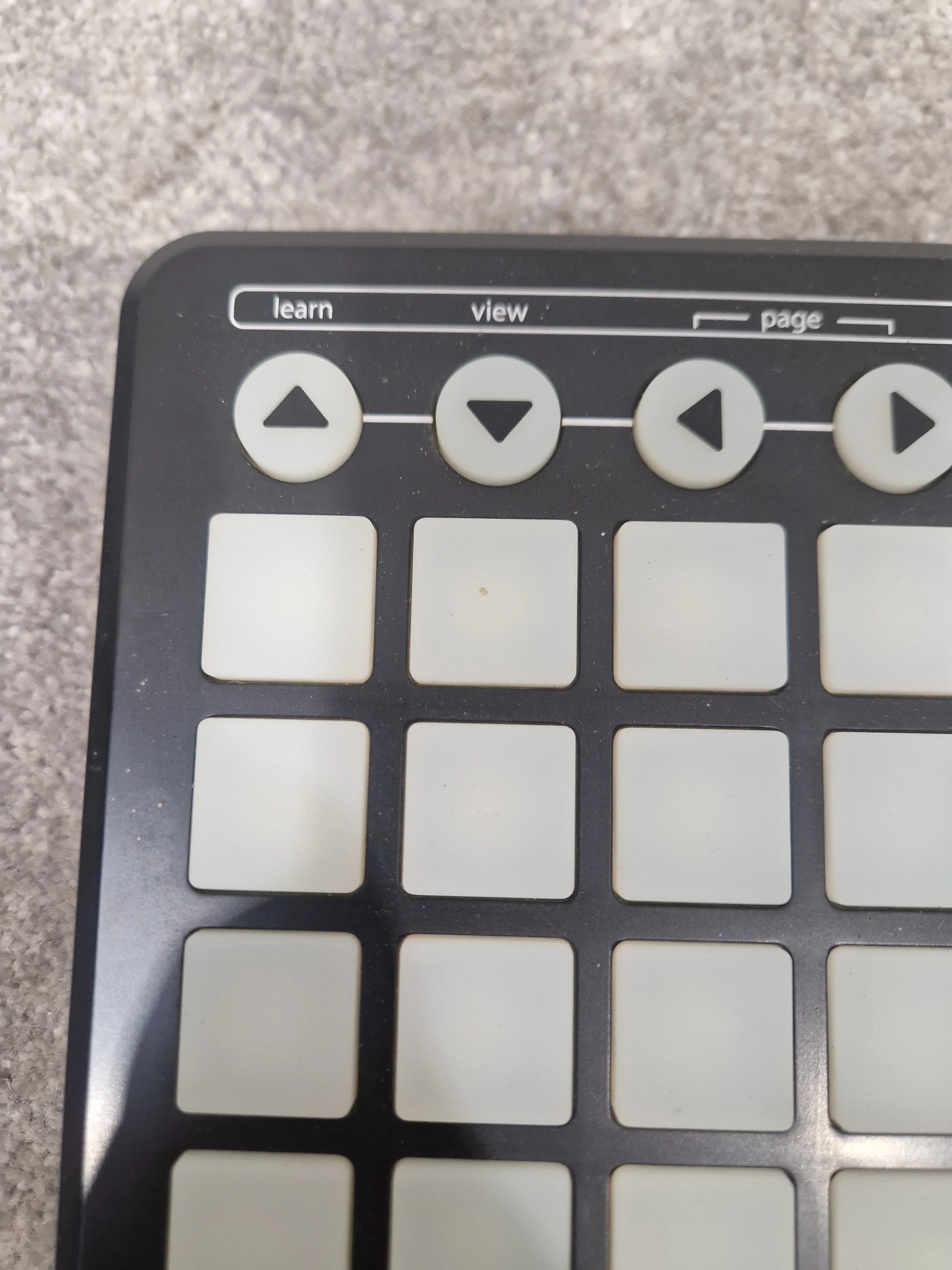 Nemko NOVLPD01 LAUNCHPAD - MIDI Controller, USB Connectivity - Very Good - Image 2